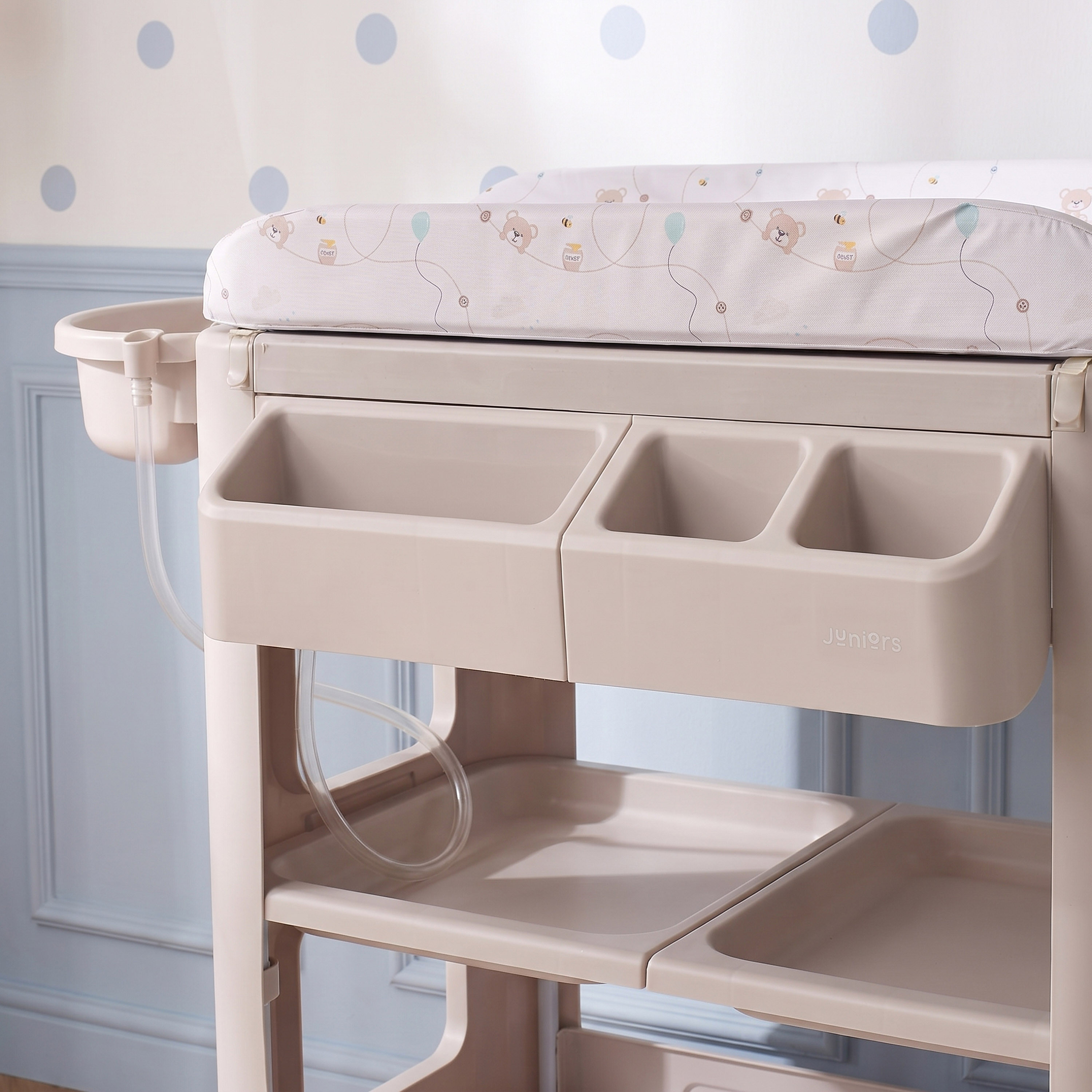 طاولة غيار بطبعات سفاري من جونيورز - 62x79x97 سم-baby-bathandcare-changingtables-image-11