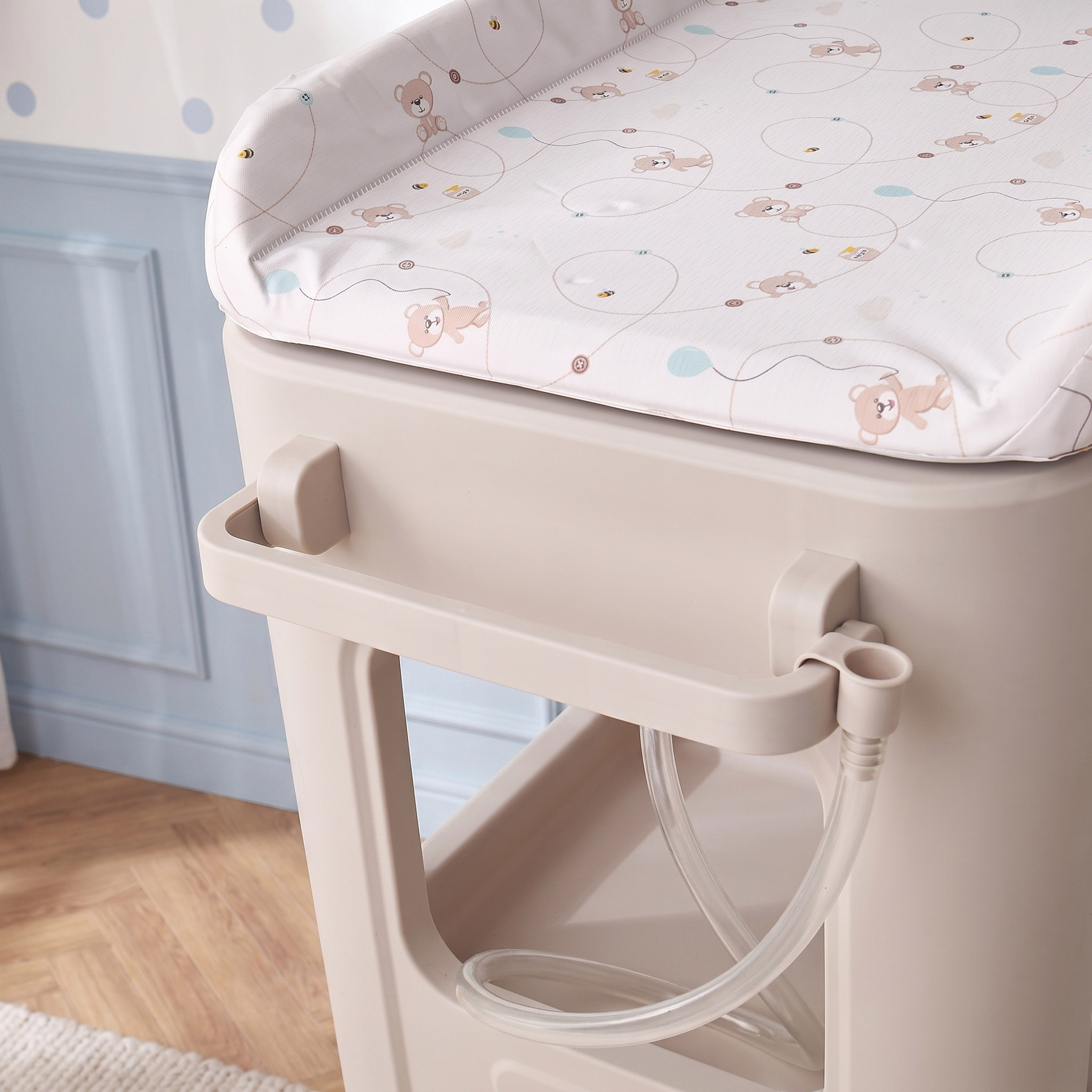 طاولة غيار بطبعات سفاري من جونيورز - 62x79x97 سم-baby-bathandcare-changingtables-image-8