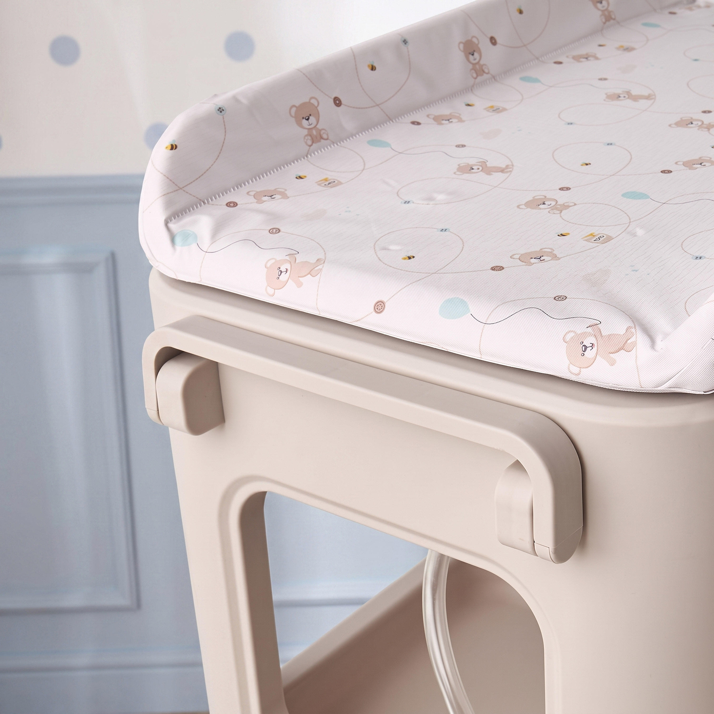 طاولة غيار بطبعات سفاري من جونيورز - 62x79x97 سم-baby-bathandcare-changingtables-image-9