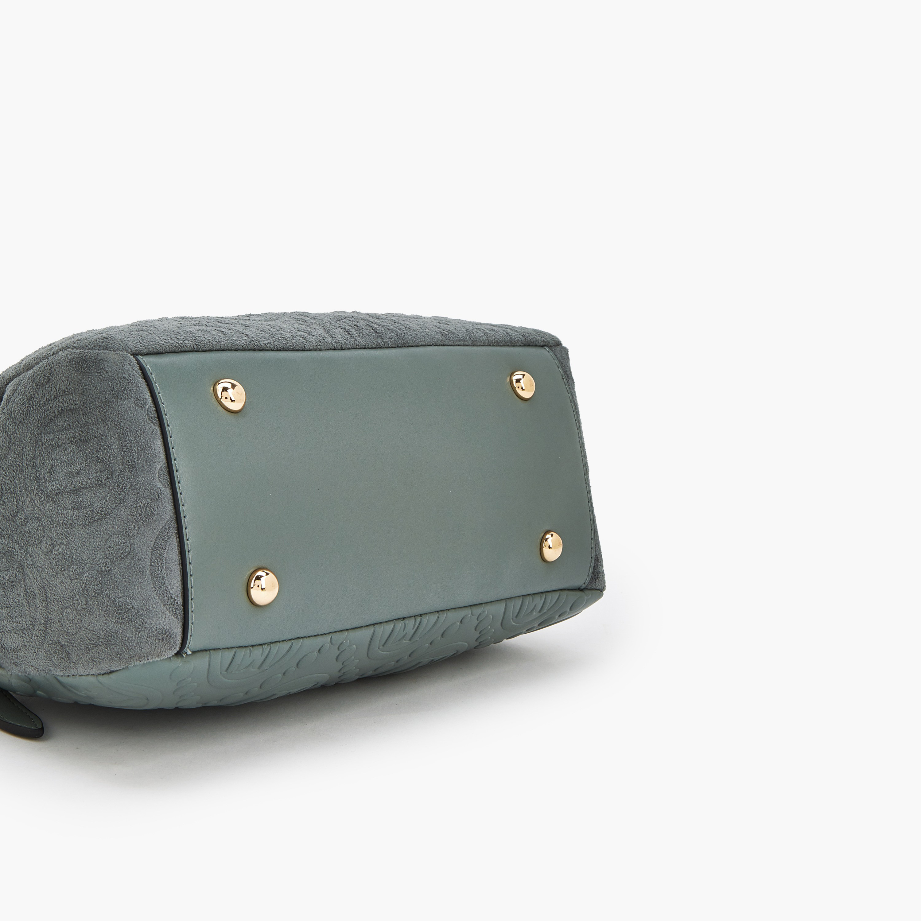 شنطة كتف بارزة الملمس مونوجرام وزينة دلايّة من إيل-women-bagsandwallets-handbags-image-6