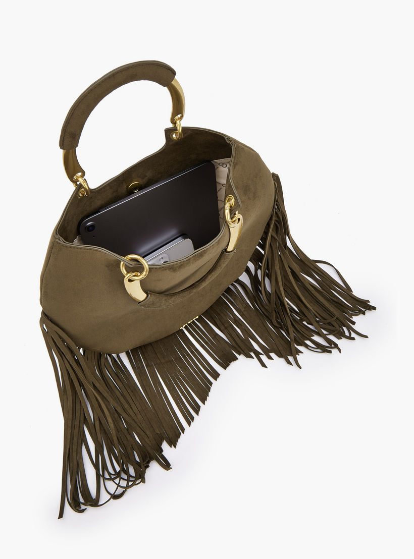 شنطة توت بتفاصيل شراريب ومقبض مزدوج من سيليست-women-bagsandwallets-handbags-image-7