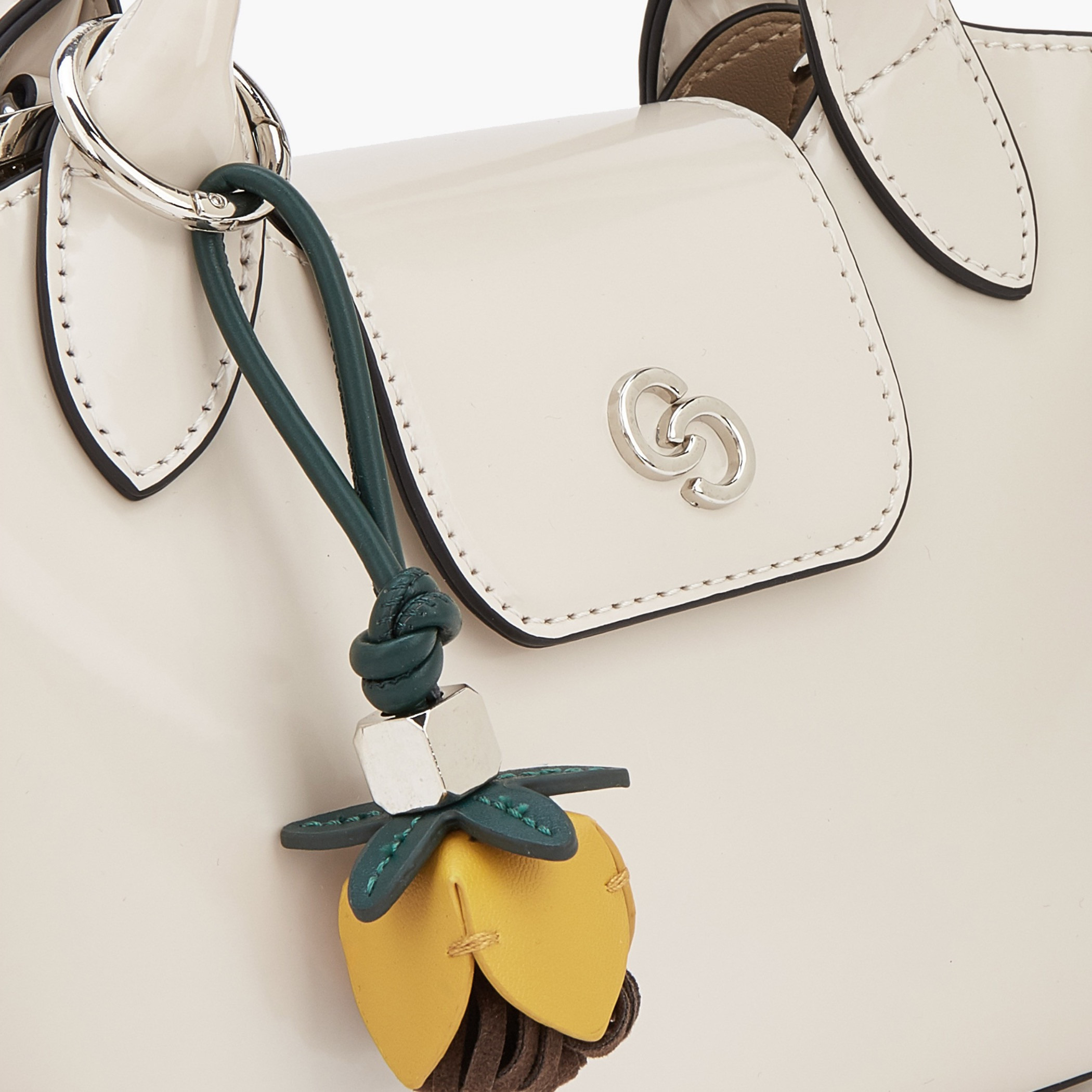 شنطة توت سادة مع شنطة صغيرة من سيليست-women-bagsandwallets-handbags-image-6