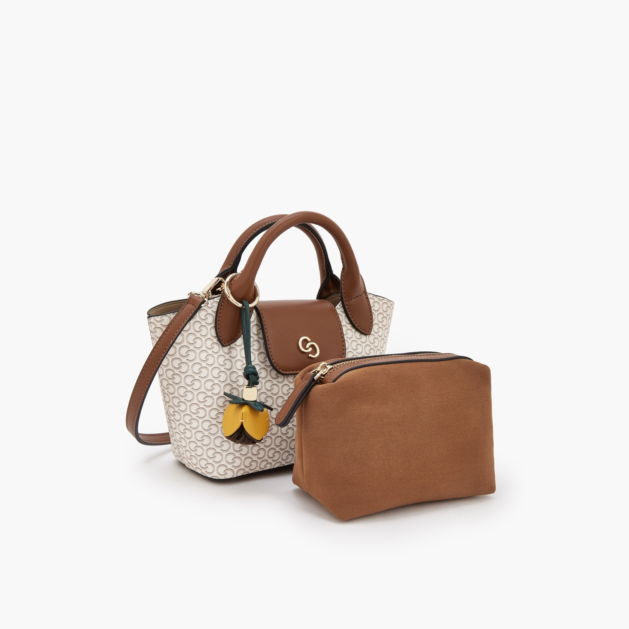 شنطة توت بطبعات مونوجرام مع شنطة صغيرة من سيليست-women-bagsandwallets-handbags-image-2