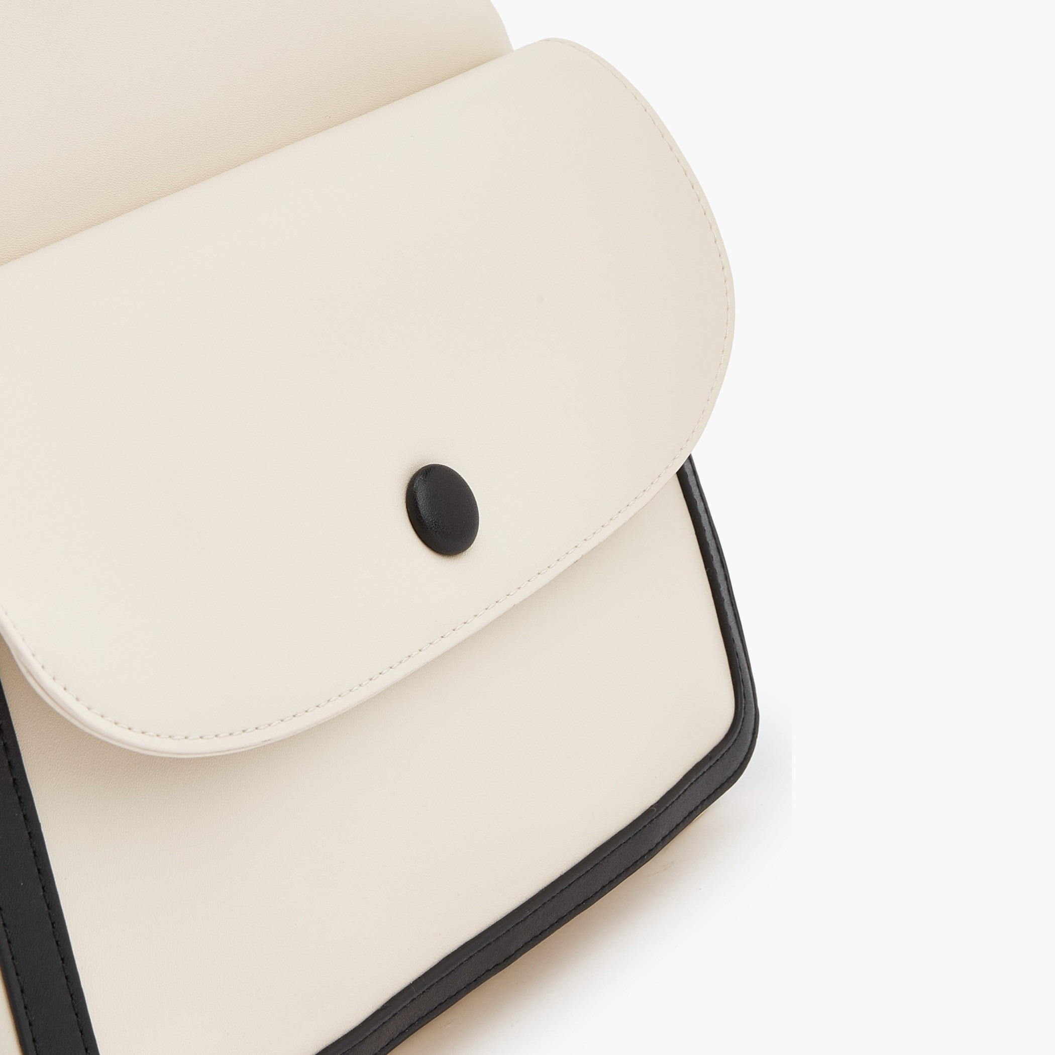 شنطة ظهر بحمالات كتف قابلة للتعديل وطبعات شعار من لي كوبر-women-bagsandwallets-backpacks-image-3