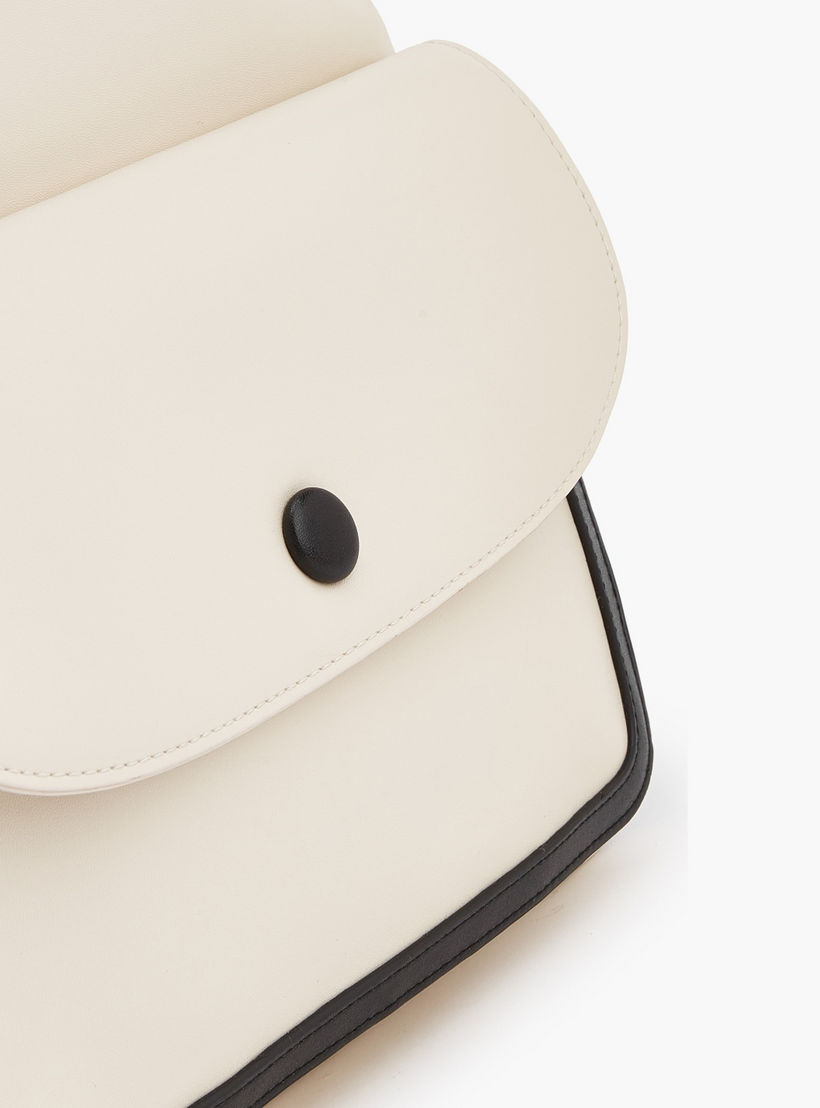 شنطة ظهر بحمالات كتف قابلة للتعديل وطبعات شعار من لي كوبر-women-bagsandwallets-backpacks-image-3