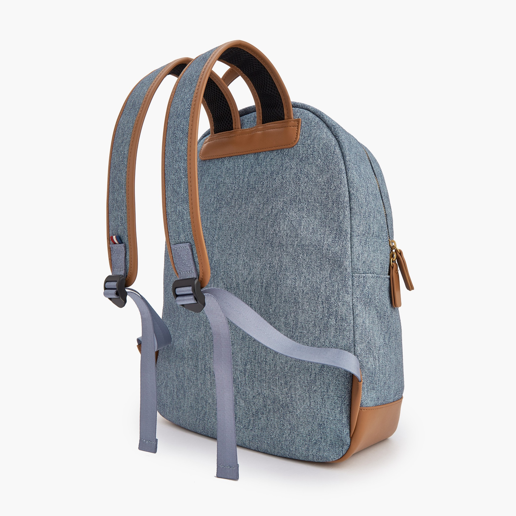 شنطة ظهر بحمالات كتف قابلة للتعديل وطبعات شعار من لي كوبر-women-bagsandwallets-backpacks-image-7