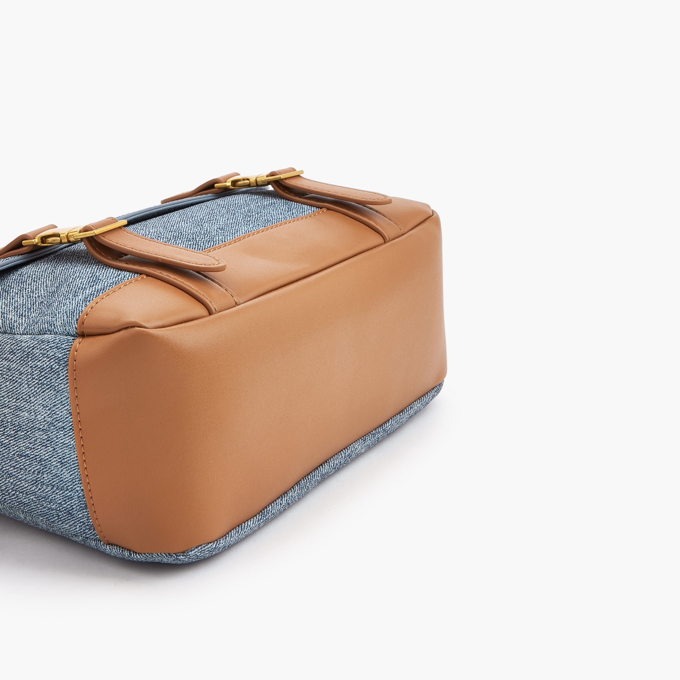 شنطة كروس بودي دينم بإبزيم إغلاق من لي كوبر-women-bagsandwallets-handbags-image-6