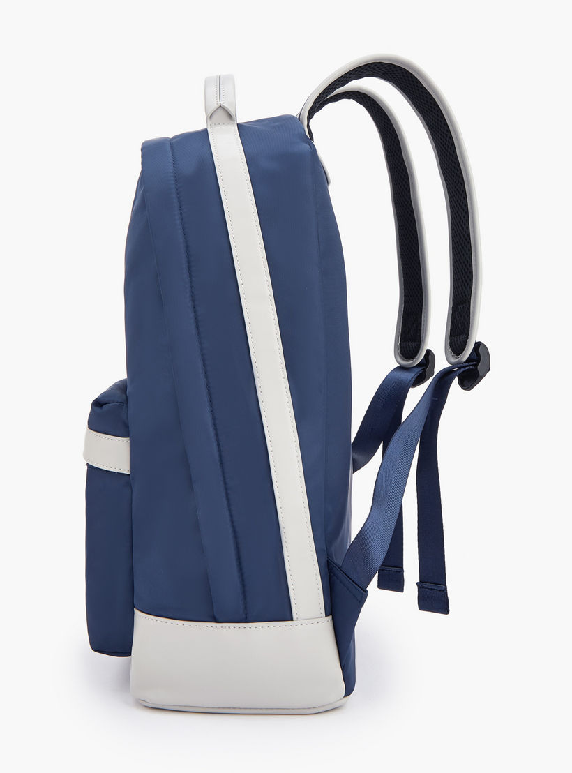 شنطة ظهر بأحزمة كتف قابلة للتعديل وطبعات الشعار من لي كوبر-school-bagsandbackpacks-backpacks-image-6