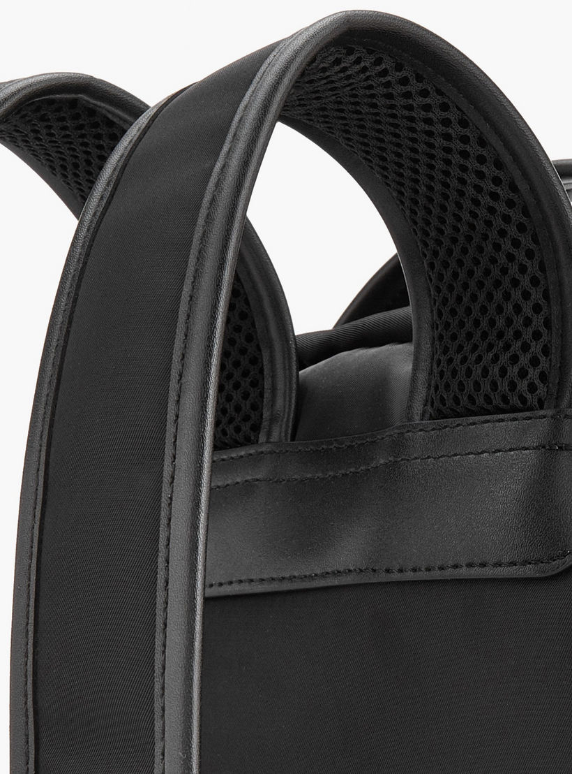 شنطة ظهر بأحزمة كتف قابلة للتعديل وطبعات الشعار من لي كوبر-school-bagsandbackpacks-backpacks-image-6