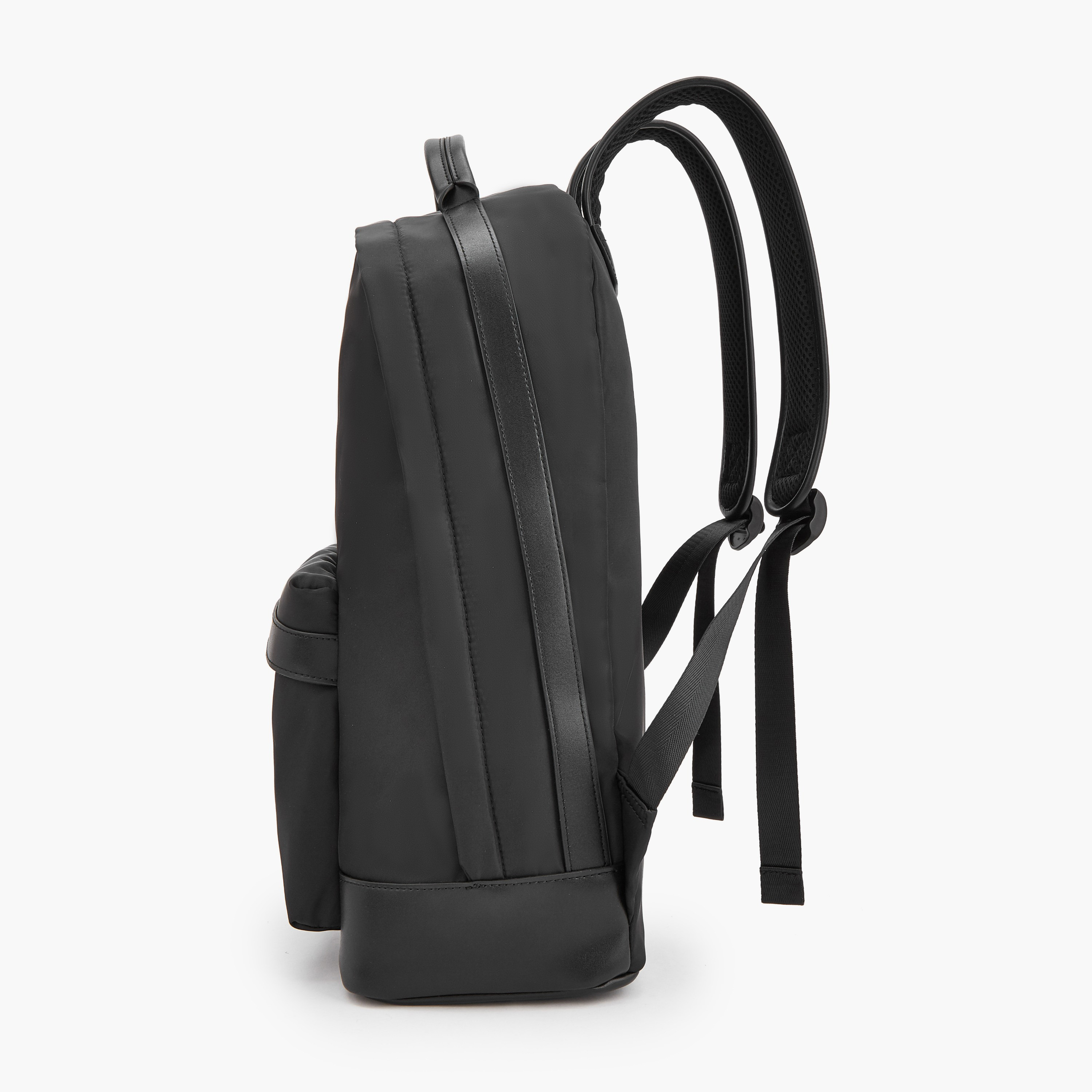 شنطة ظهر بأحزمة كتف قابلة للتعديل وطبعات الشعار من لي كوبر-school-bagsandbackpacks-backpacks-image-3