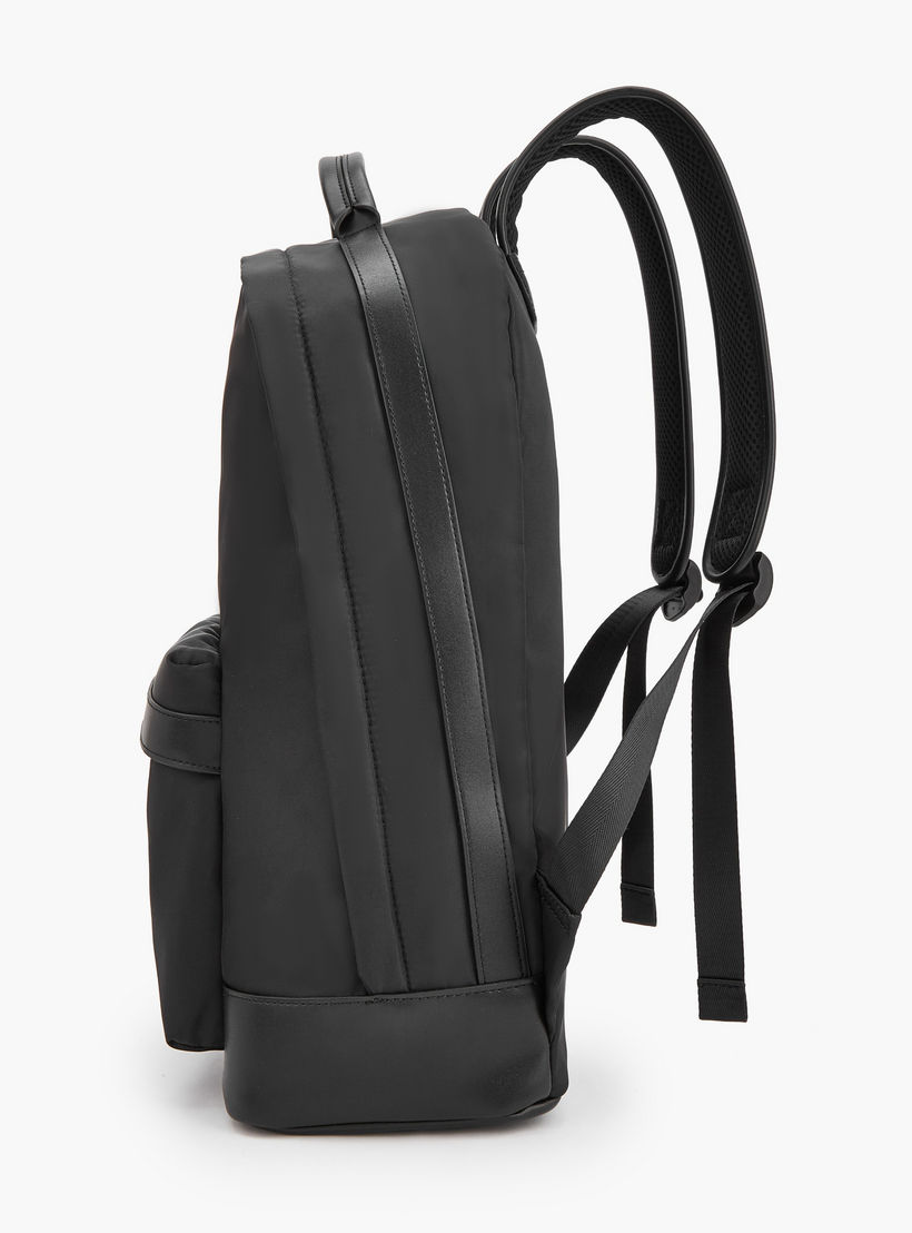 شنطة ظهر بأحزمة كتف قابلة للتعديل وطبعات الشعار من لي كوبر-school-bagsandbackpacks-backpacks-image-3