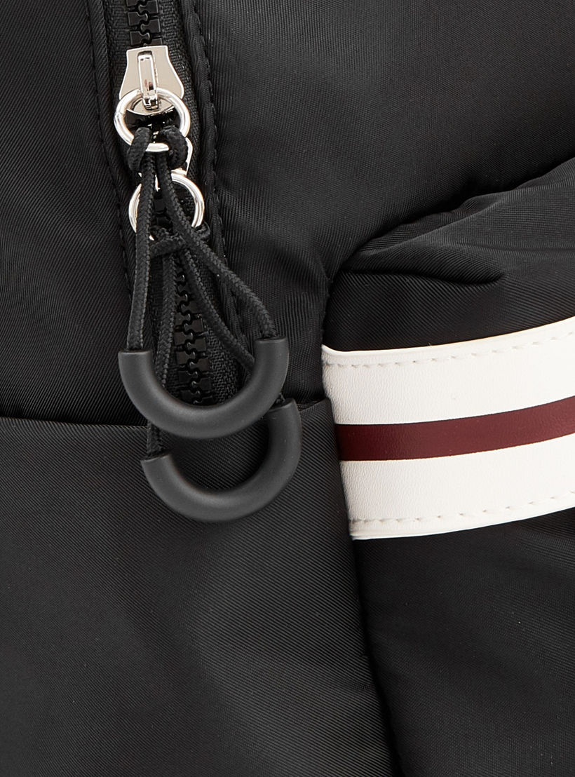 شنطة ظهر بأحزمة كتف قابلة للتعديل وطبعات الشعار من لي كوبر-school-bagsandbackpacks-backpacks-image-5