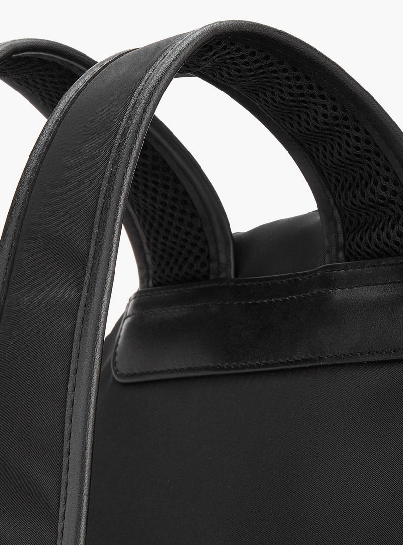 شنطة ظهر بأحزمة كتف قابلة للتعديل وطبعات الشعار من لي كوبر-school-bagsandbackpacks-backpacks-image-6