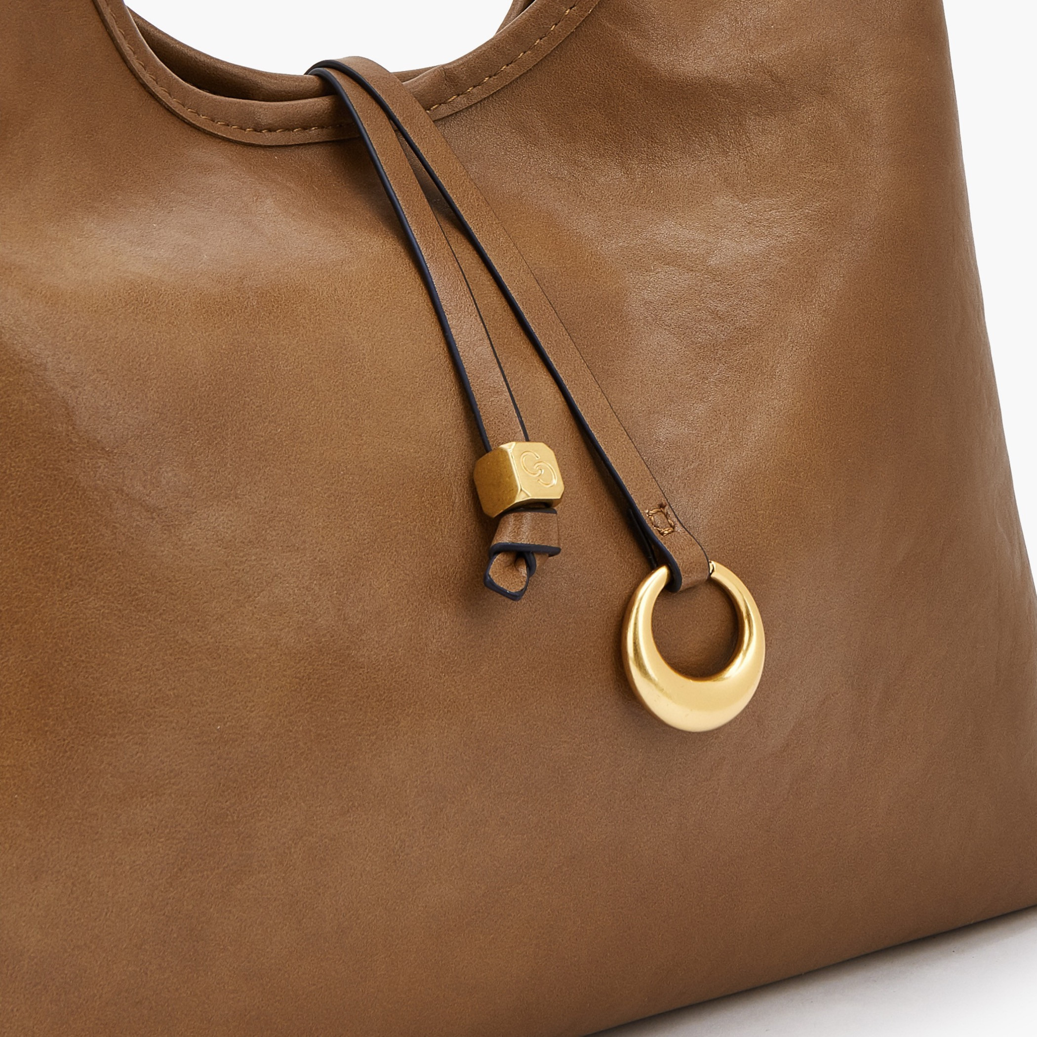 Celeste Solid Hobo Bag with Pouch-women-bagsandwallets-handbags-image-10