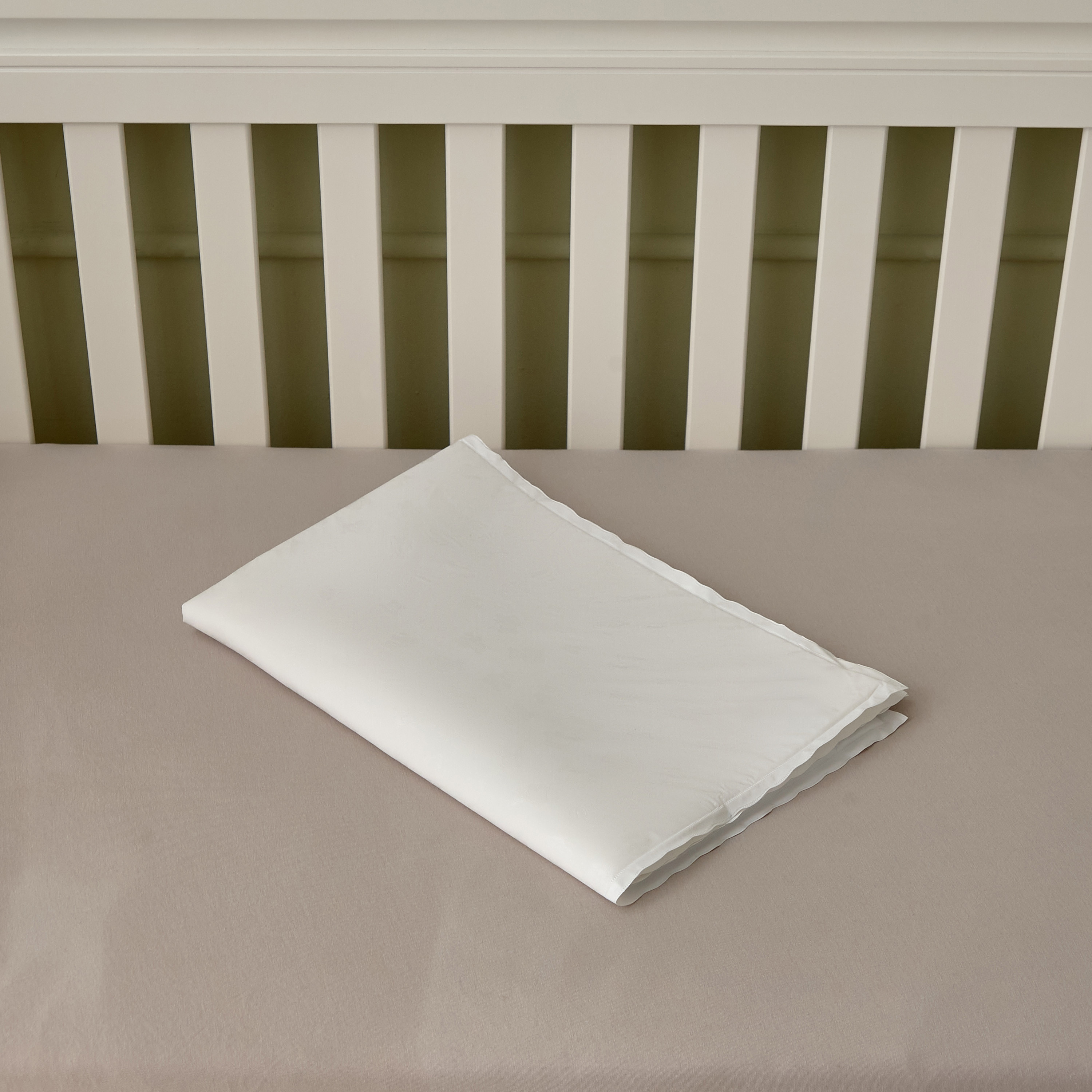 Juniors Changing Mat with Waterproof Design, 59x86 cm-baby-nursery-furniture-cribsandbeds-cribaccessories-image-7