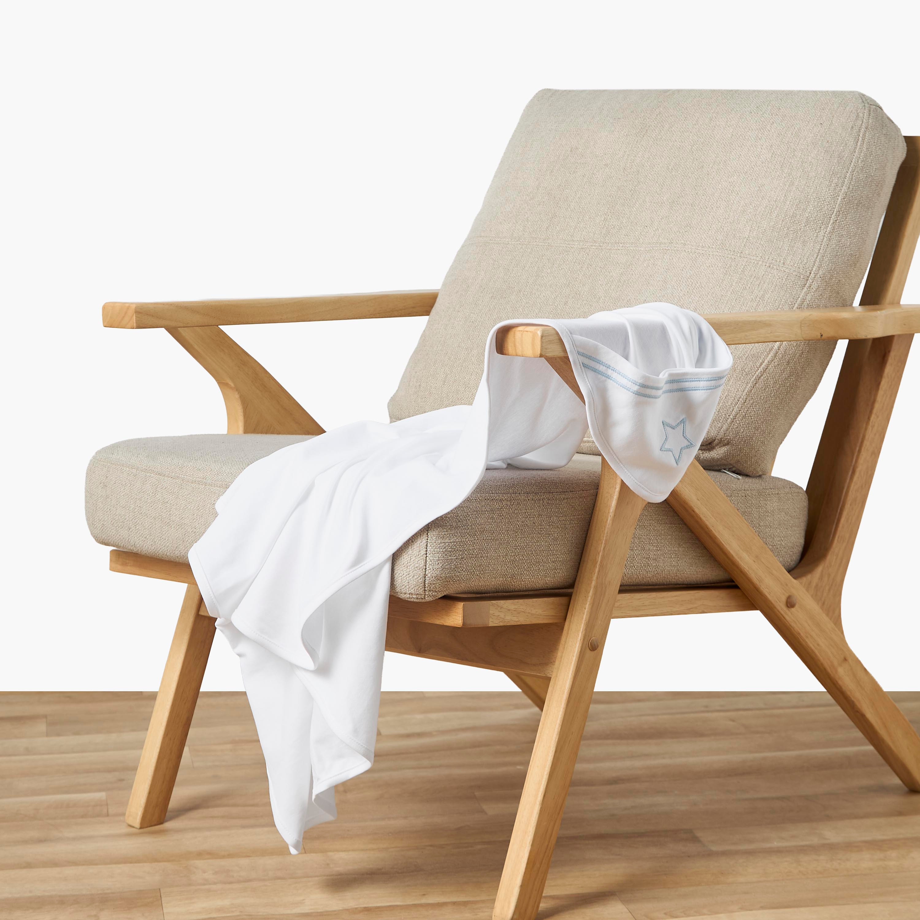 بطانية استقبال للأطفال بغطاء رأس من جونيورز-baby-nursery-blanketsandswaddles-receivingblankets-image-2