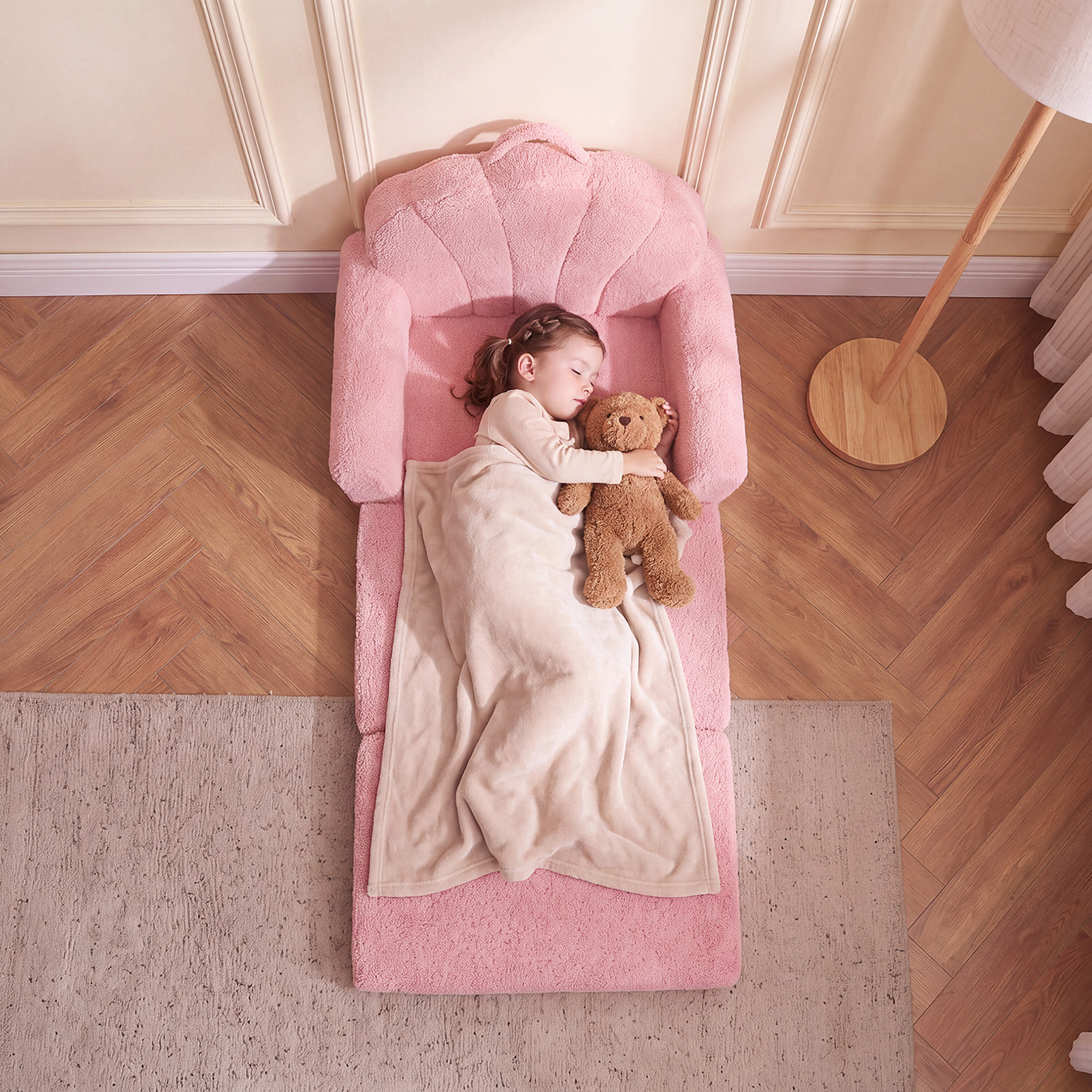 كرسي كنبة بتصميم صدفة من جونيورز-baby-nursery-furniture-chairsandtables-image-7