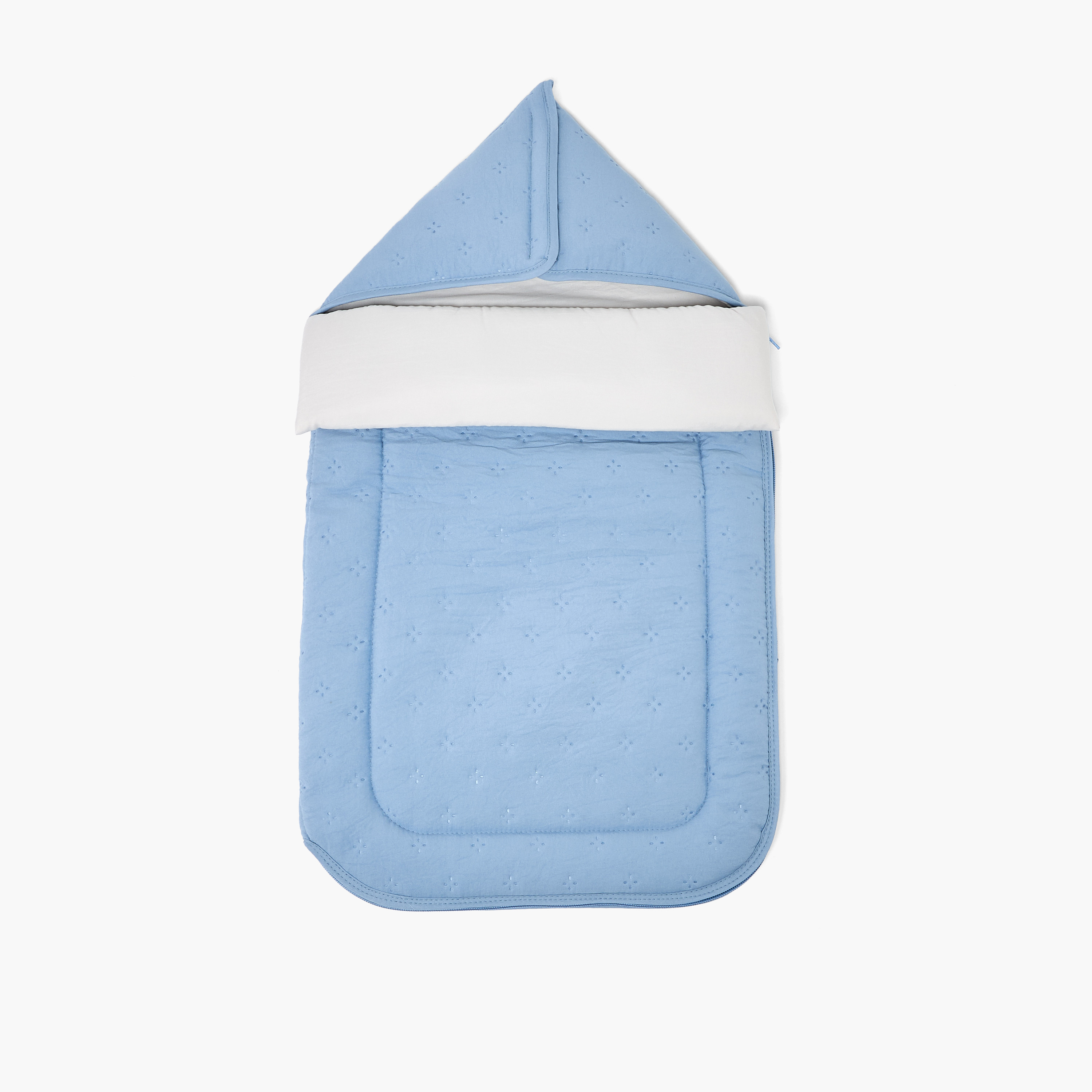 Cambrass Baby Nest Clip-baby-nursery-babybedding-image-1