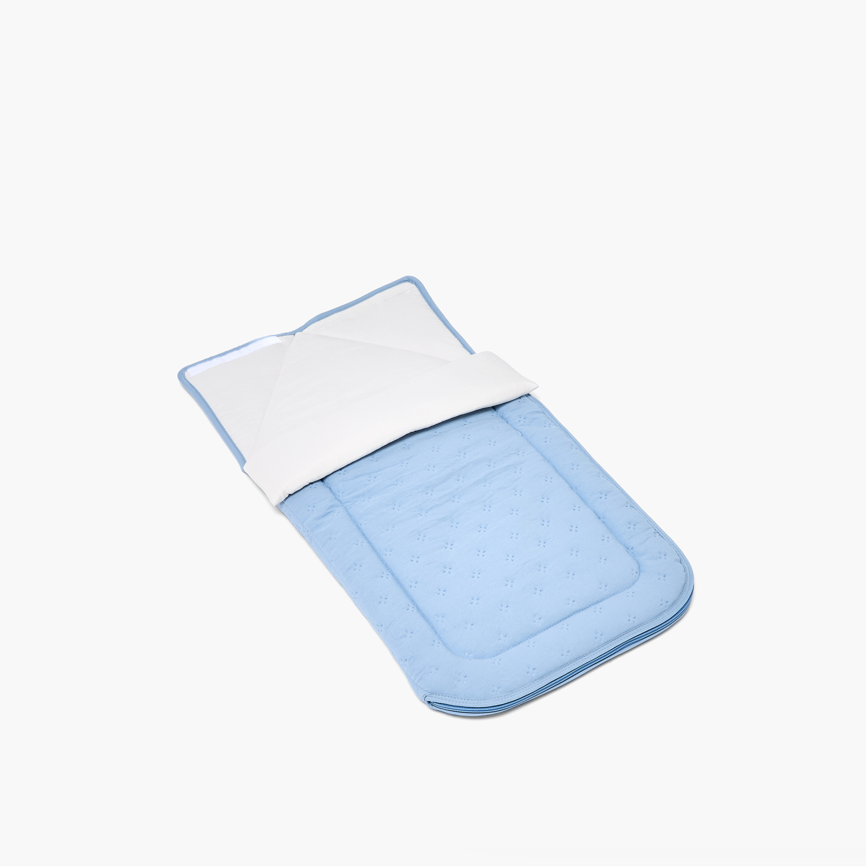 Cambrass Baby Nest Clip-baby-nursery-babybedding-image-2