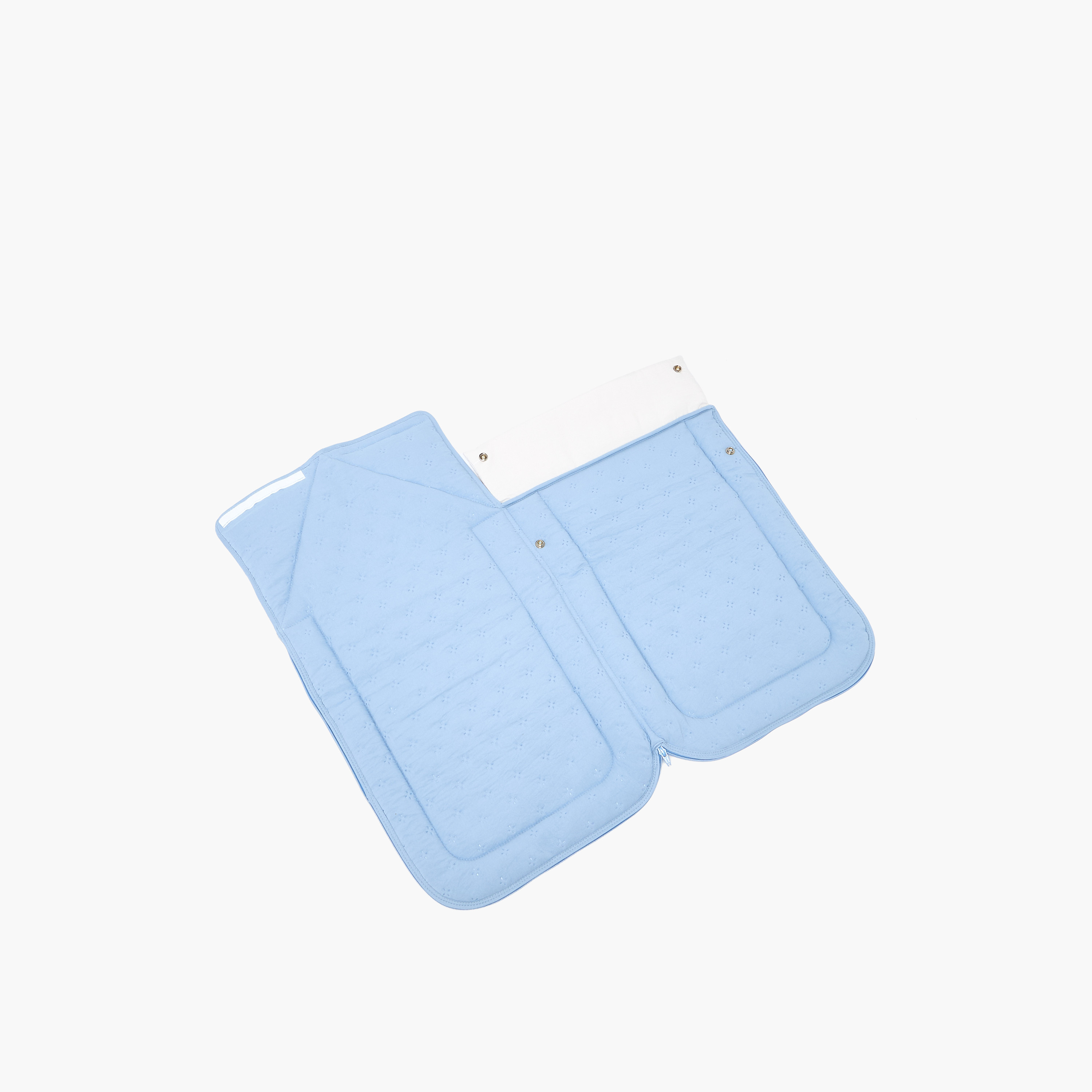 Cambrass Baby Nest Clip-baby-nursery-babybedding-image-4