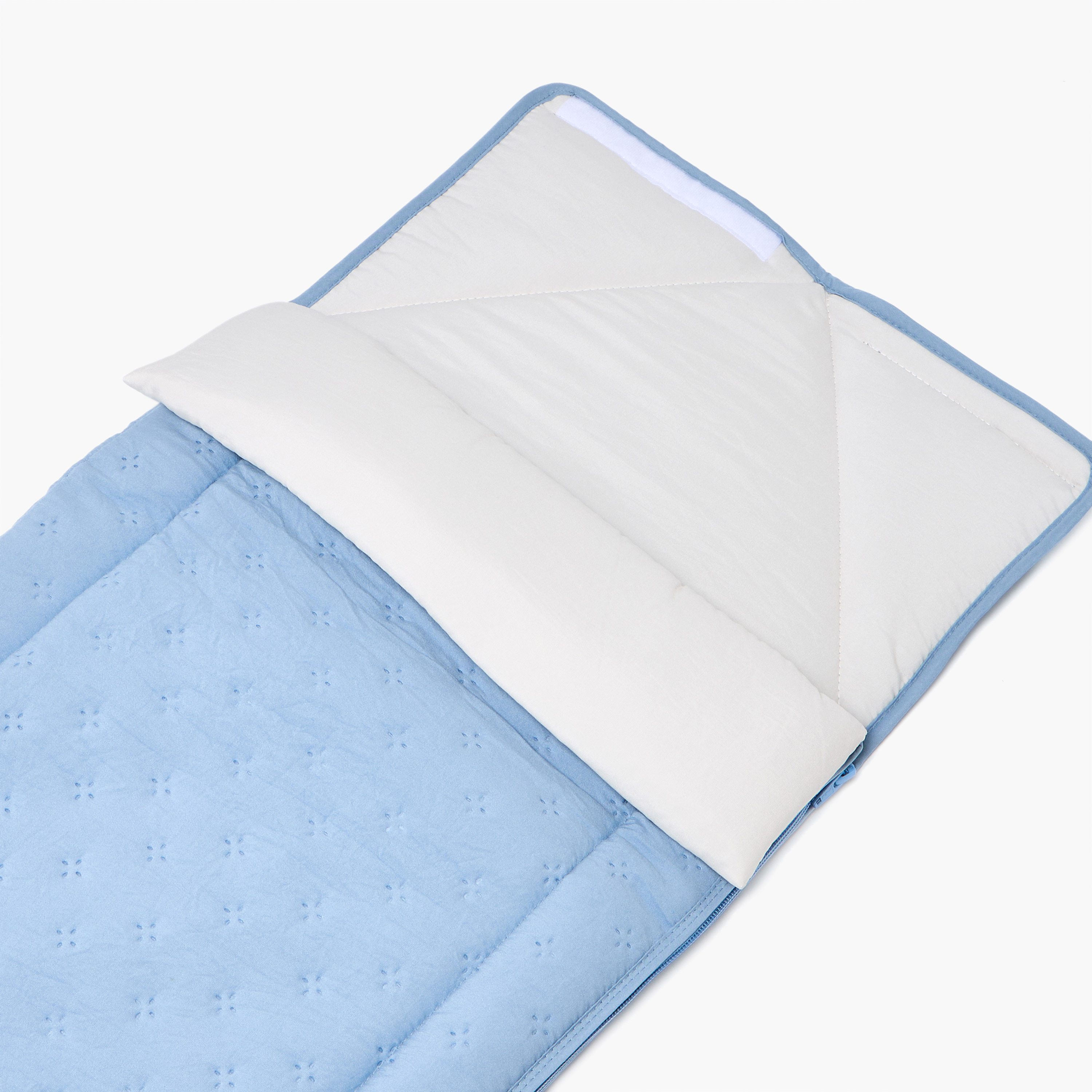 Cambrass Baby Nest Clip-baby-nursery-babybedding-image-5