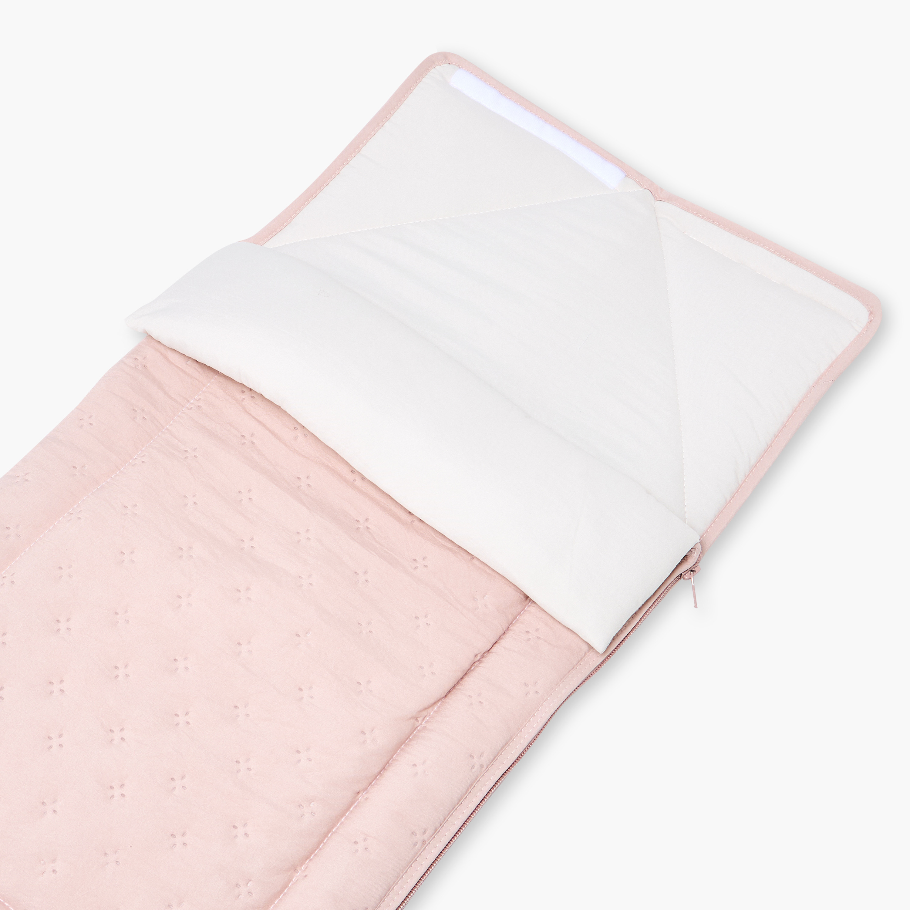مشبك عش الأطفال من كامبراس-baby-nursery-babybedding-image-5