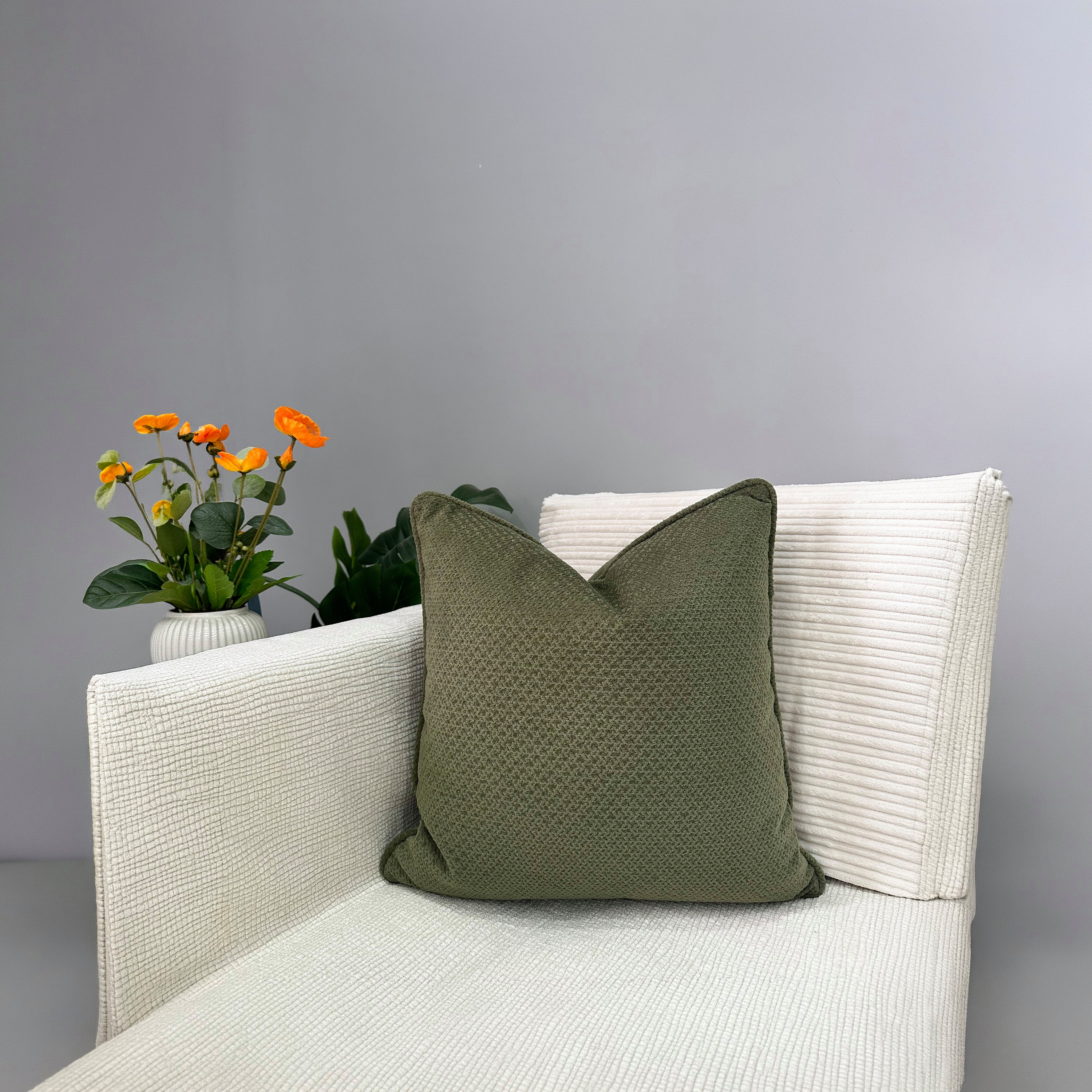 وسادة محشوة بحشوة صلبة - 45 × 45 سم-household-cushionsandthrows-filledcushions-decorativecushions-image-1