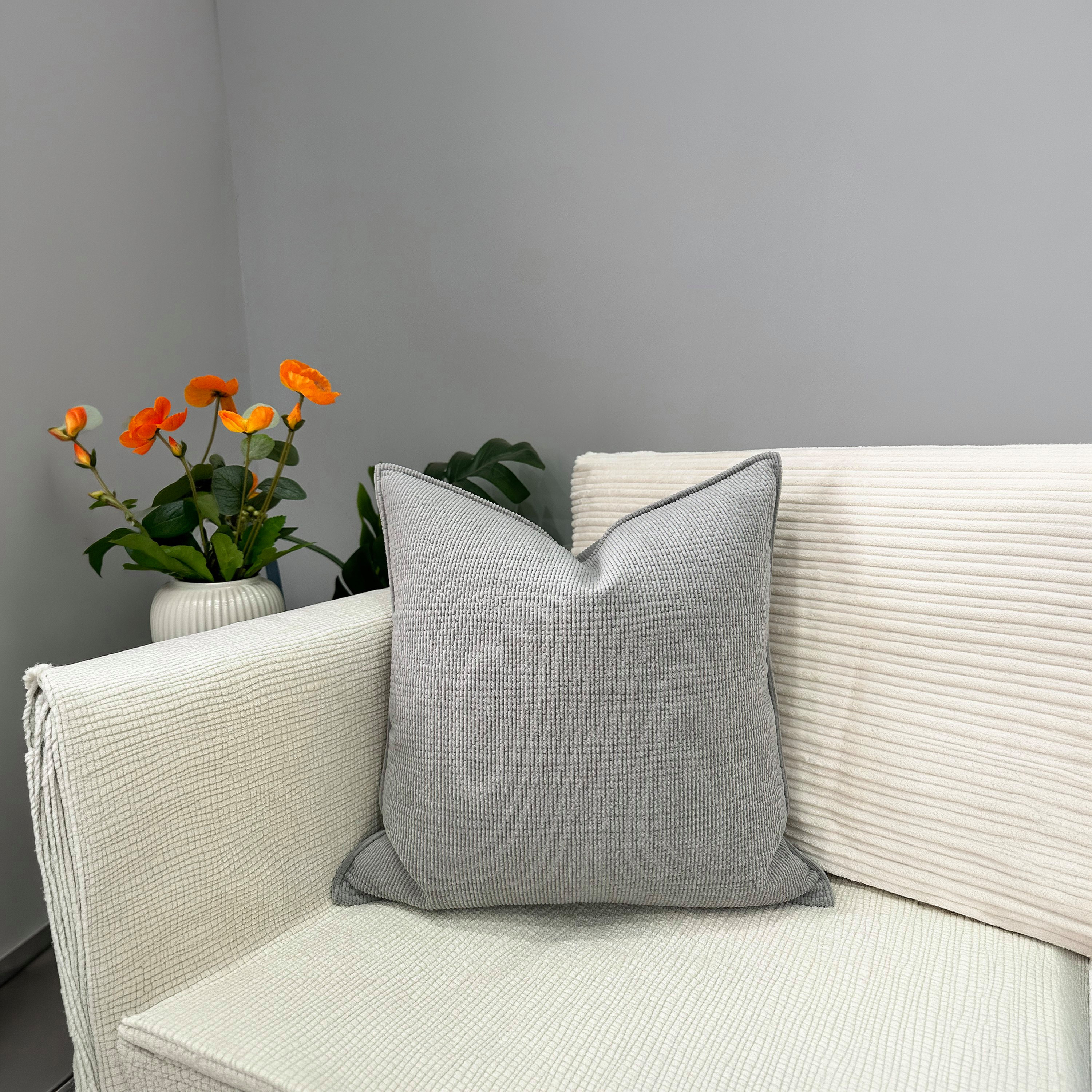 وسادة محشوة بحشوة صلبة - 45 × 45 سم-household-cushionsandthrows-filledcushions-decorativecushions-image-23