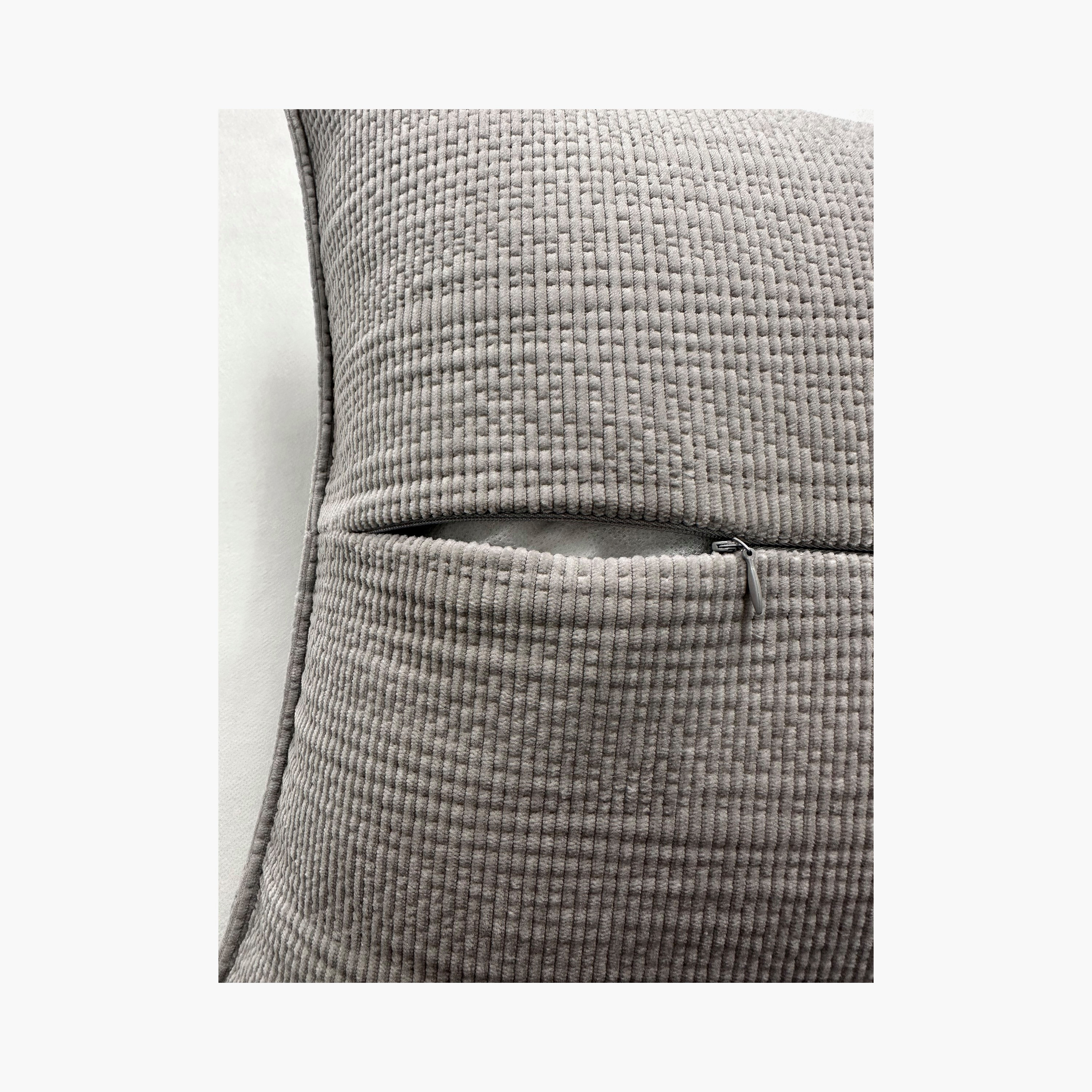وسادة محشوة بحشوة صلبة - 45 × 45 سم-household-cushionsandthrows-filledcushions-decorativecushions-image-25