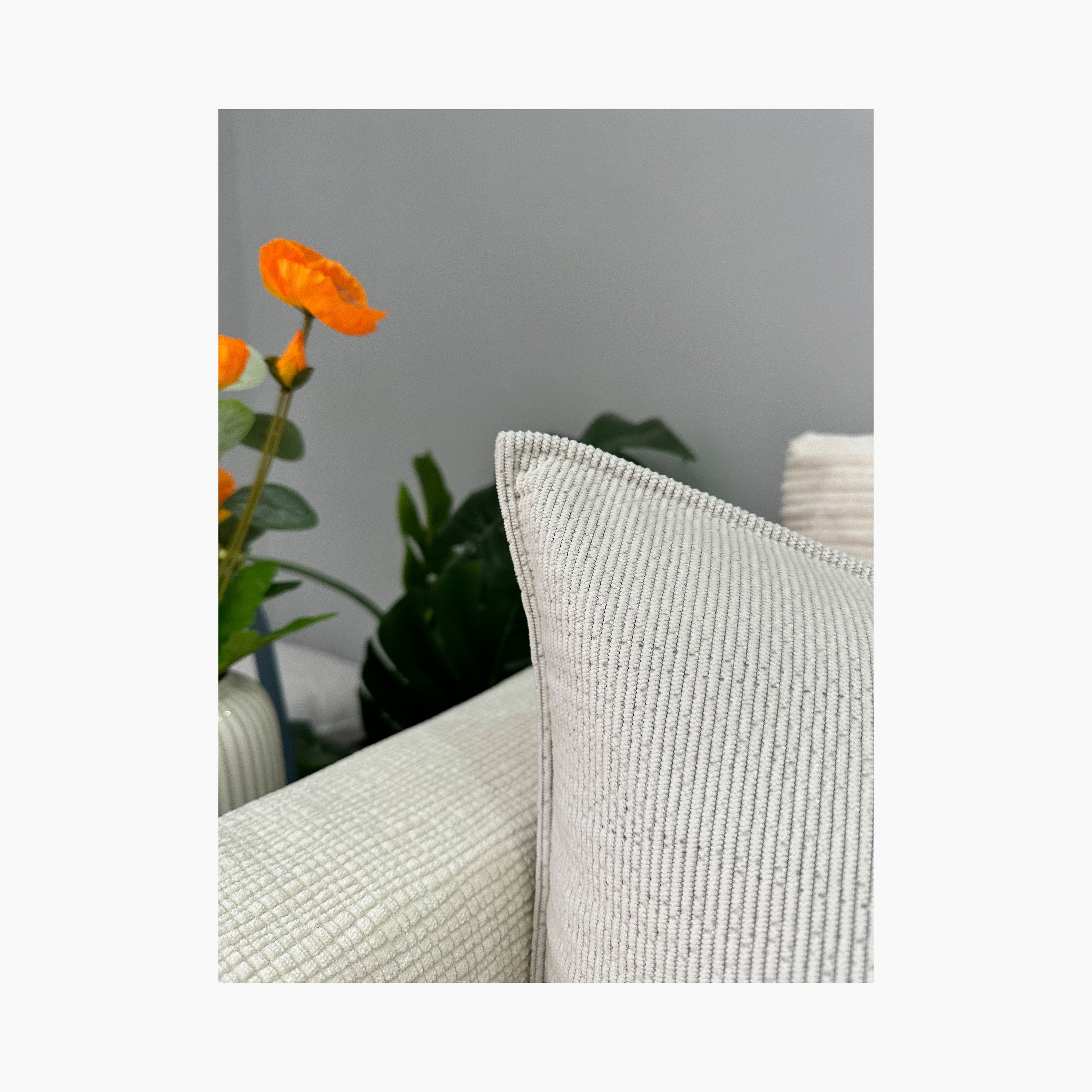 وسادة محشوة بحشوة صلبة - 45 × 45 سم-household-cushionsandthrows-filledcushions-decorativecushions-image-34