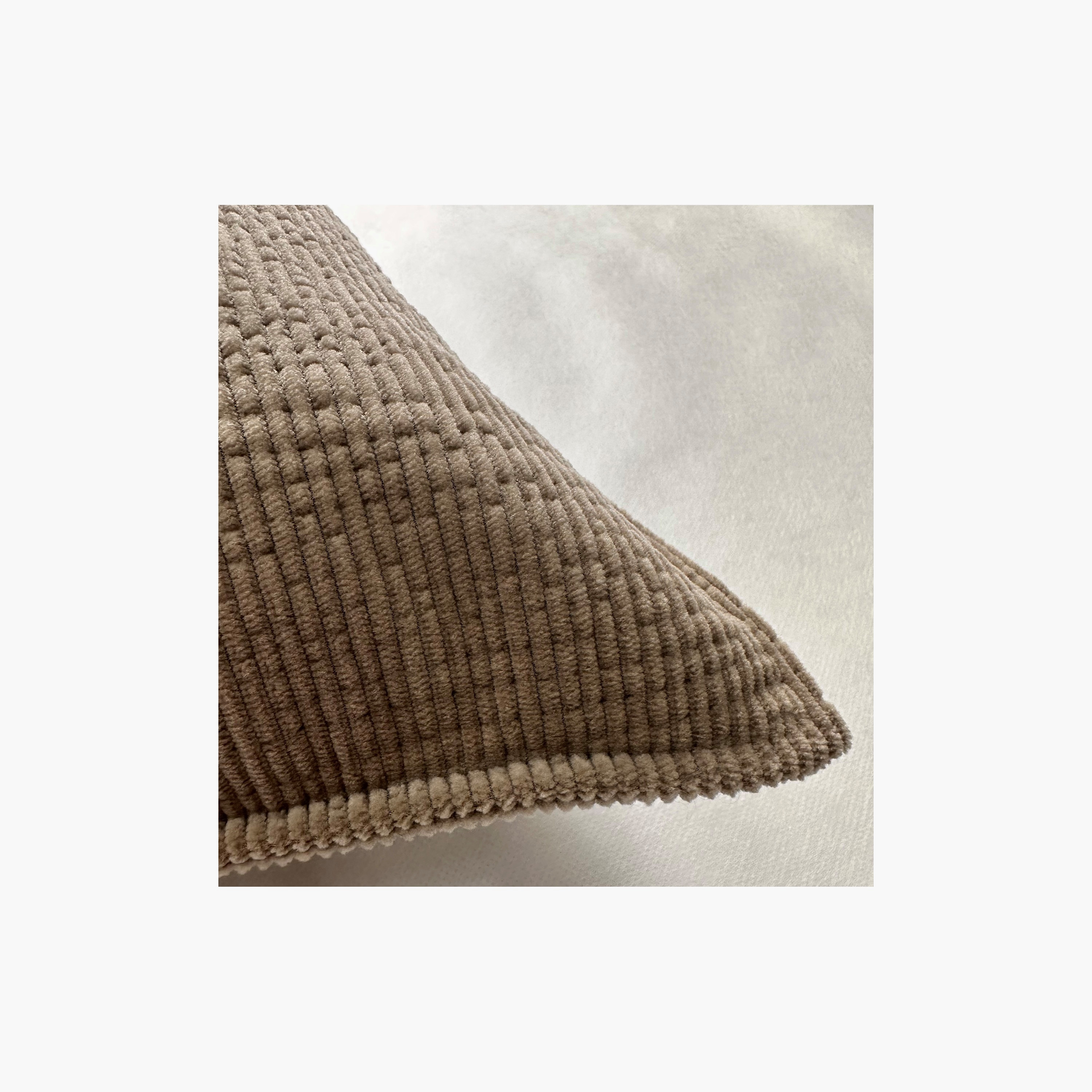 وسادة محشوة بحشوة صلبة - 45 × 45 سم-household-cushionsandthrows-filledcushions-decorativecushions-image-42