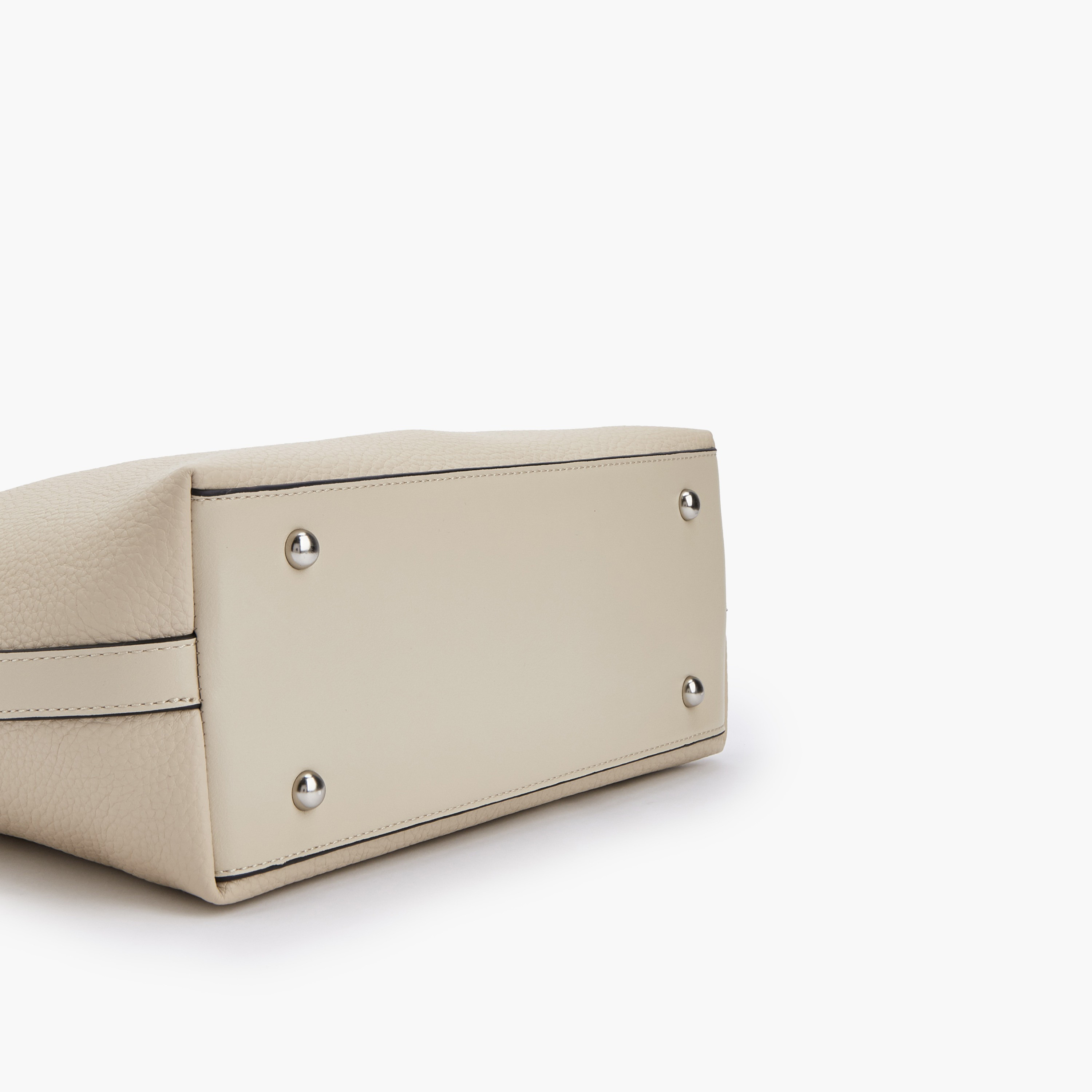شنطة توتي بملمس بارز ومقبض مزدوج من بابريكا-women-bagsandwallets-handbags-image-6