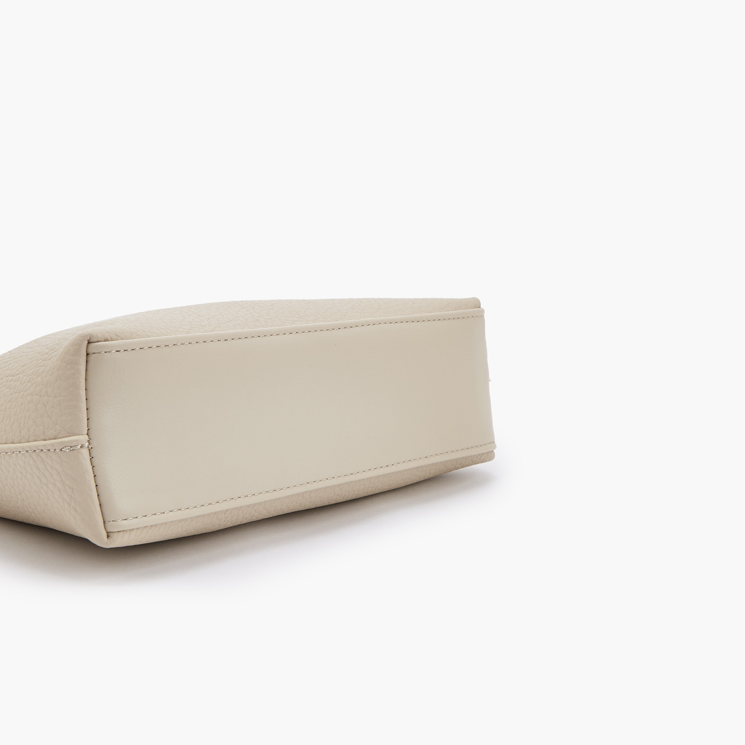 Paprika Textured Crossbody Bag with Detachable Strap-women-bagsandwallets-handbags-image-6