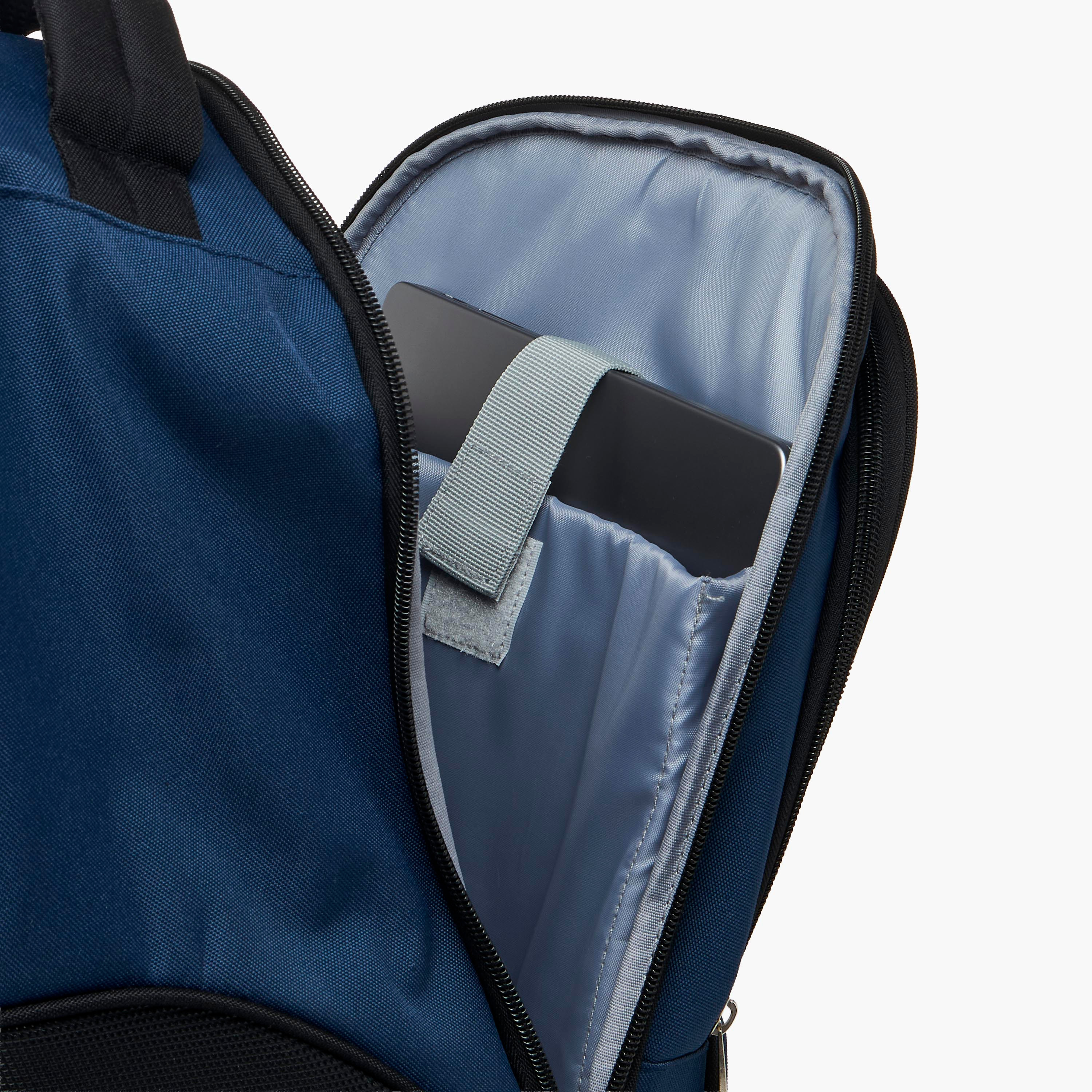 طقم شنطة ترولي مدرسية سادة 3 قطع للأطفال 8-13 سنوات مع مقلمة وشنطة غداء - 18 بوصة-school-bagsandbackpacks-trolleybags-image-7