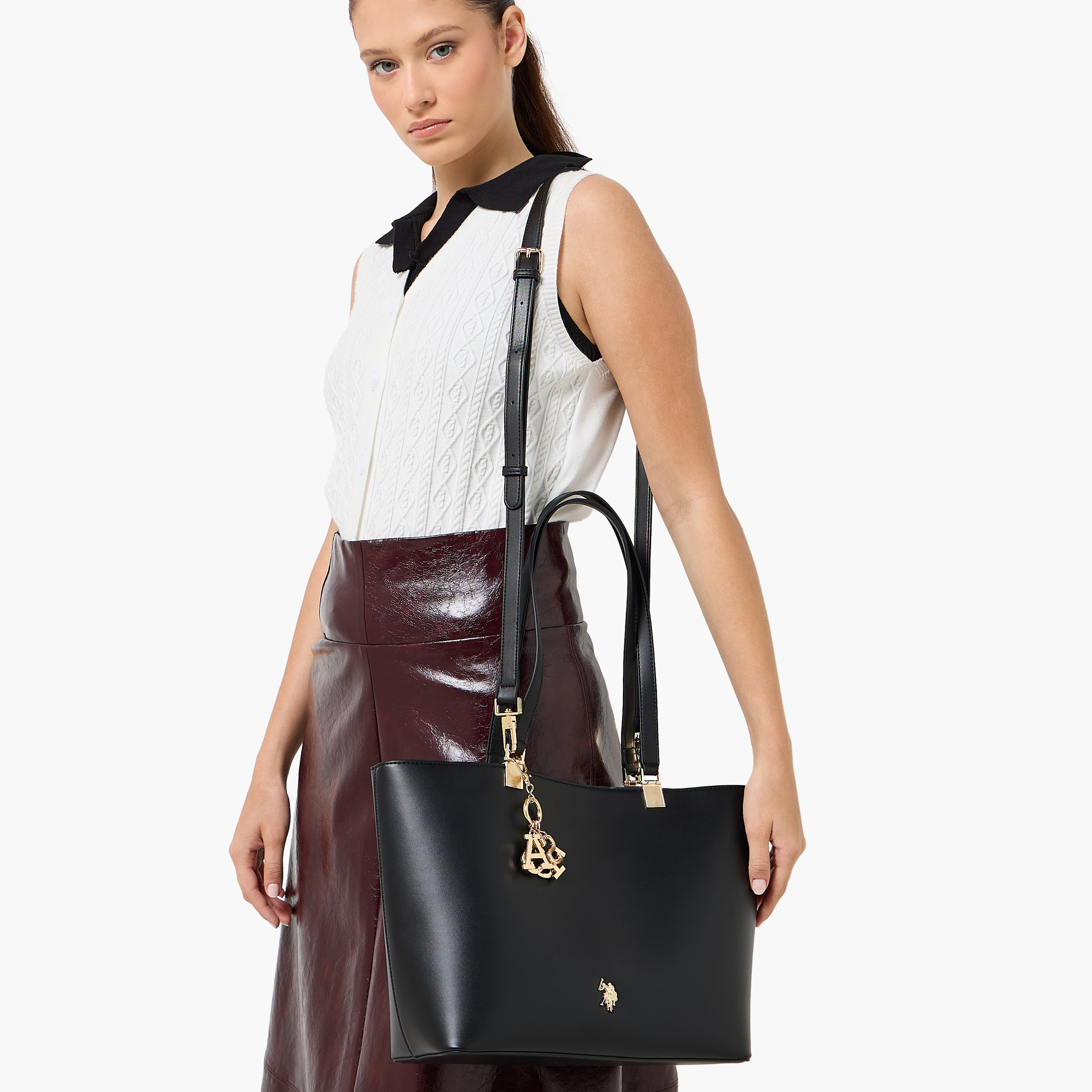 شنطة توت بحزام قابل للفصل وتفاصيل دلاية من يو إس بولو أسن-women-bagsandwallets-handbags-image-1