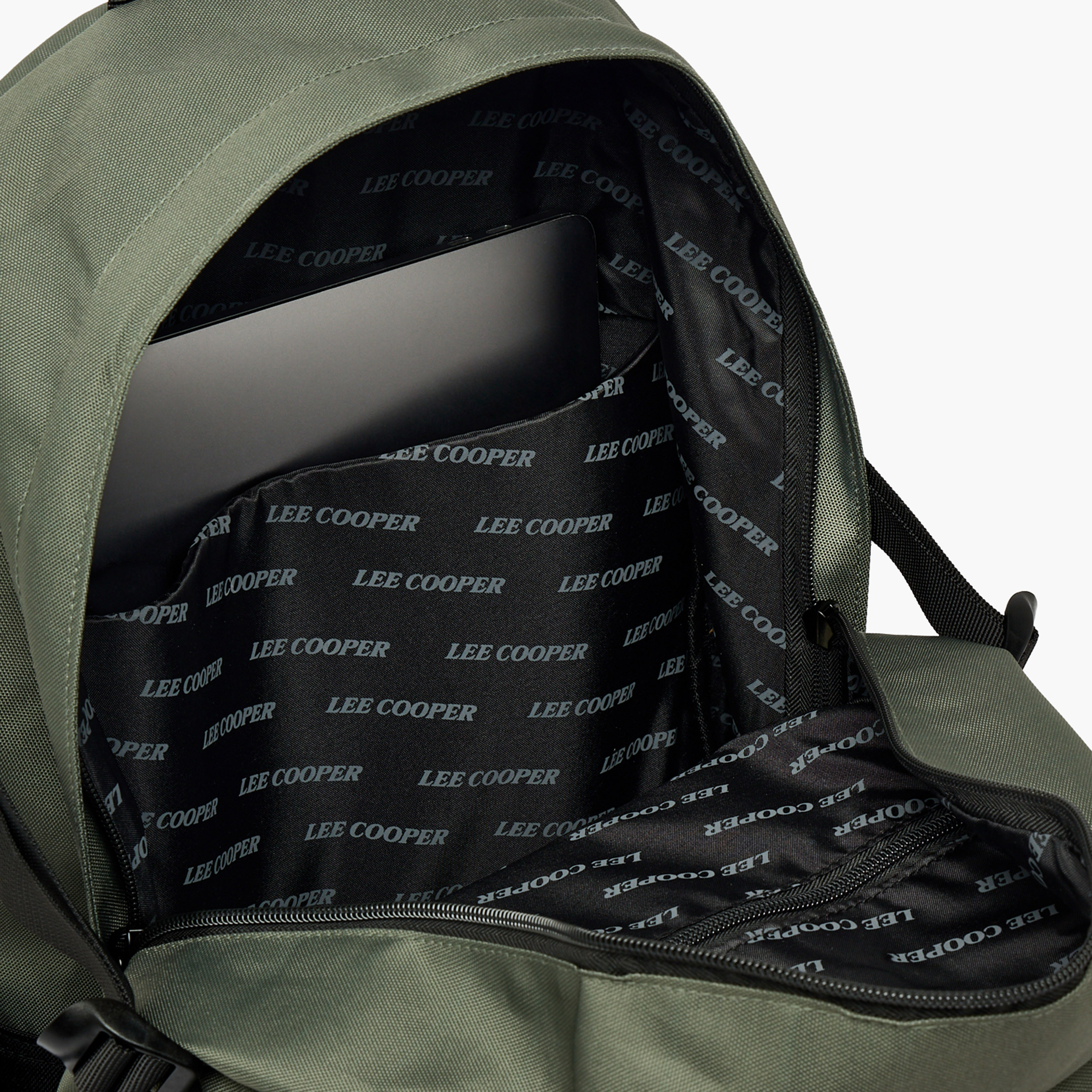 شنطة ظهر مدرسية سادة بأحزمة كتف مبطنة للأطفال بعمر 13 سنة فأكثر من لي كوبر-boys-accessories-bagsandbackpacks-image-4