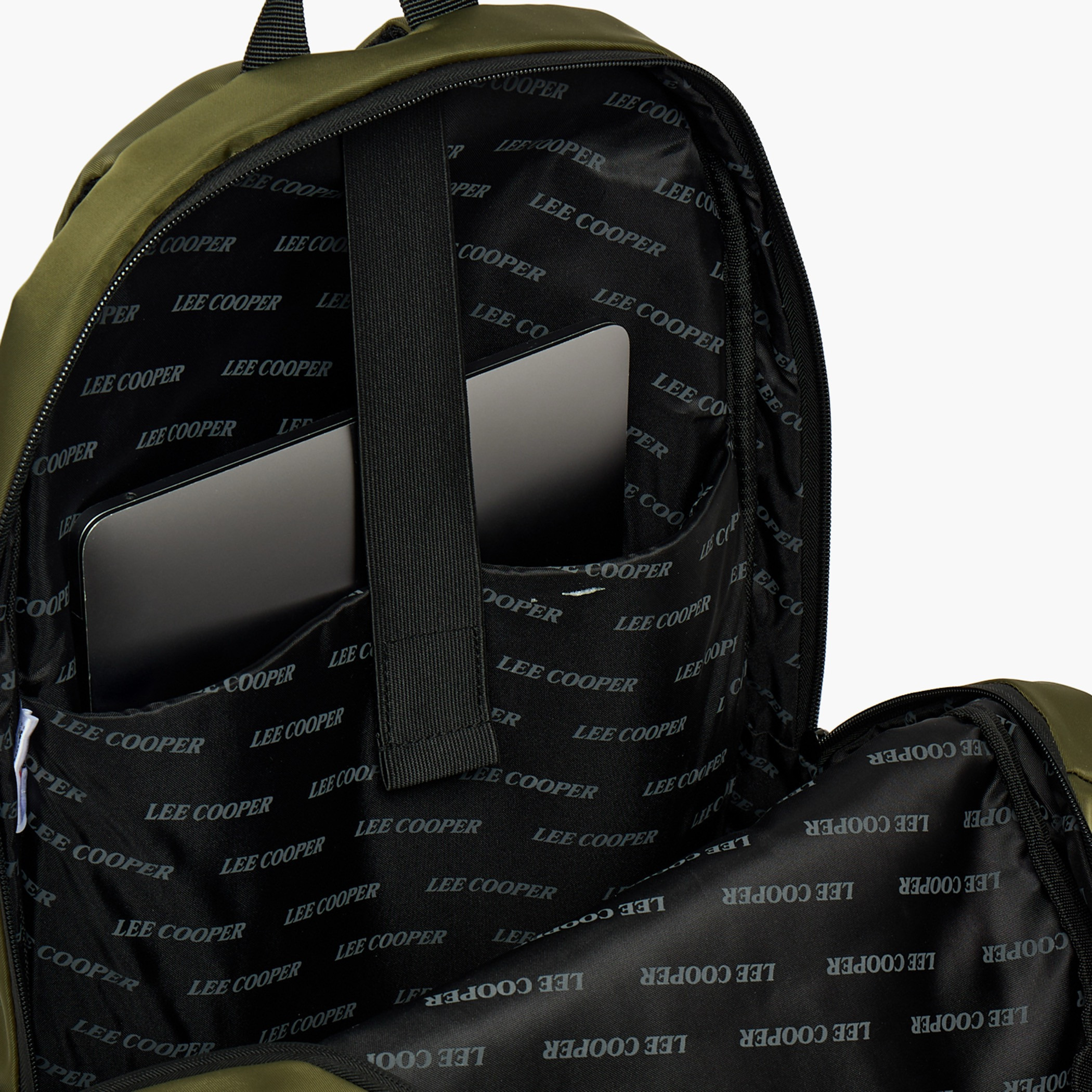 شنطة ظهر سادة بحمالات كتف مبطنة للأطفال من سن 13 سنة من لي كوبر-boys-accessories-bagsandbackpacks-image-4