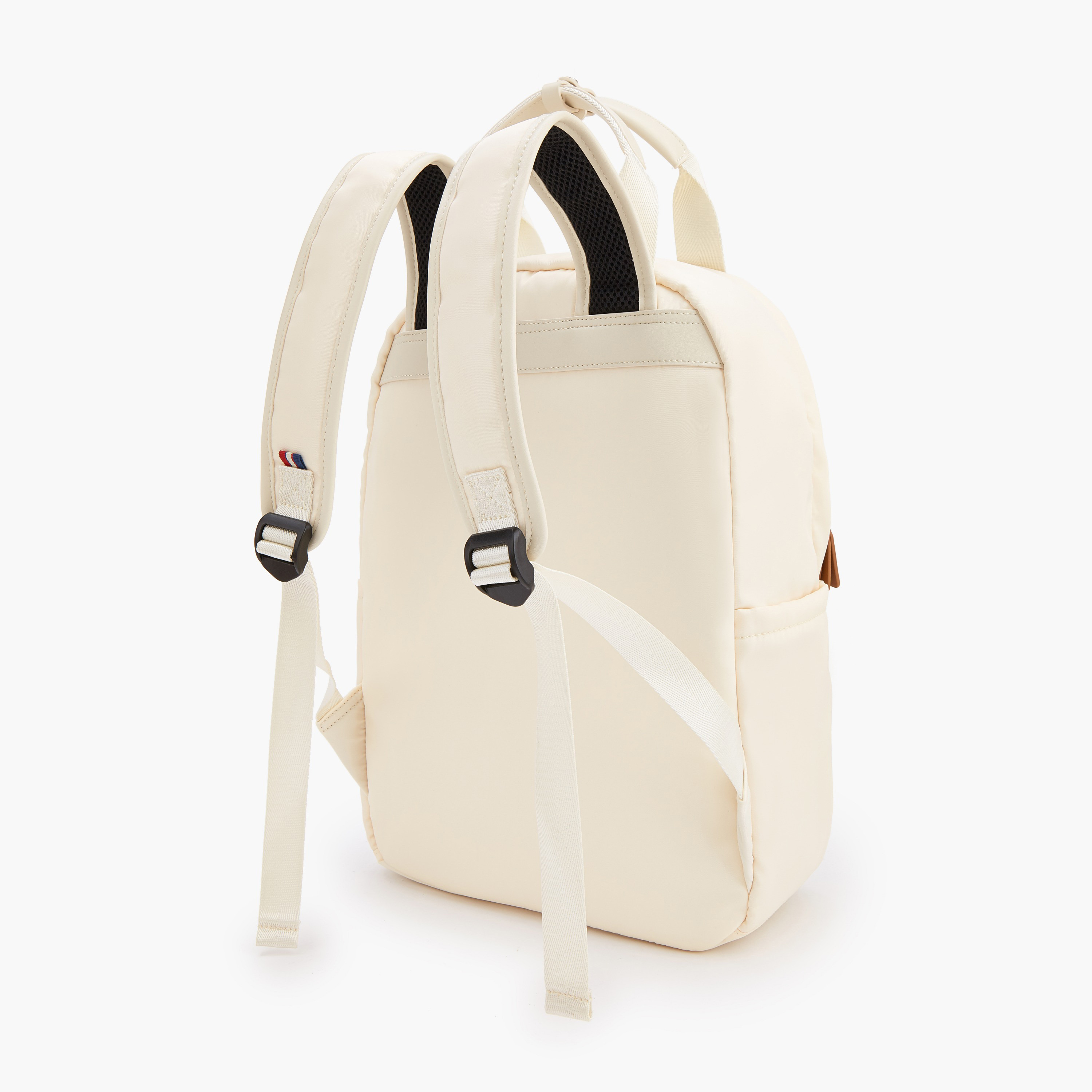 شنطة ظهر بحمالات كتف قابلة للتعديل وطبعات شعار من لي كوبر-women-bagsandwallets-backpacks-image-7