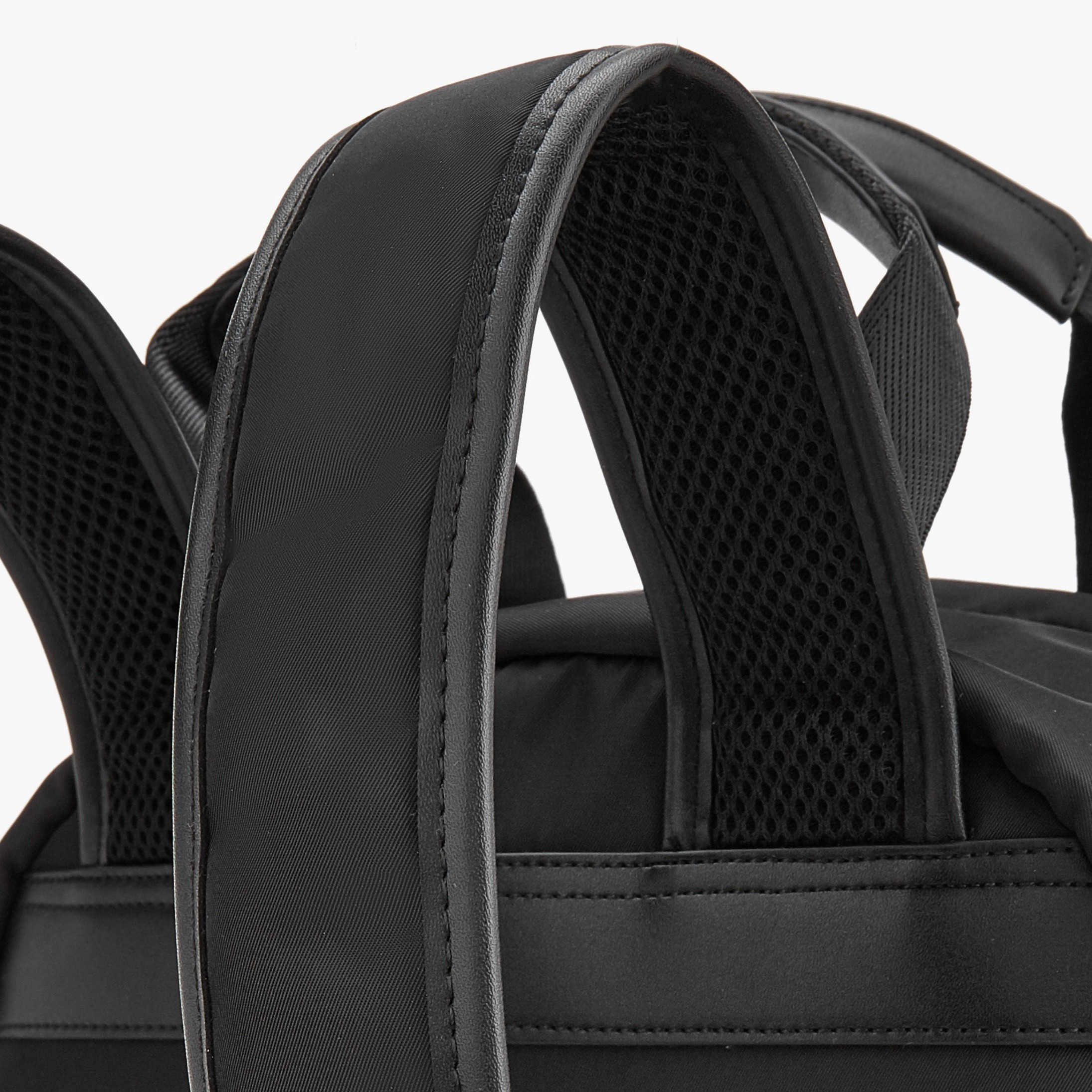 شنطة ظهر بحمالات كتف قابلة للتعديل وطبعات شعار من لي كوبر-women-bagsandwallets-backpacks-image-4