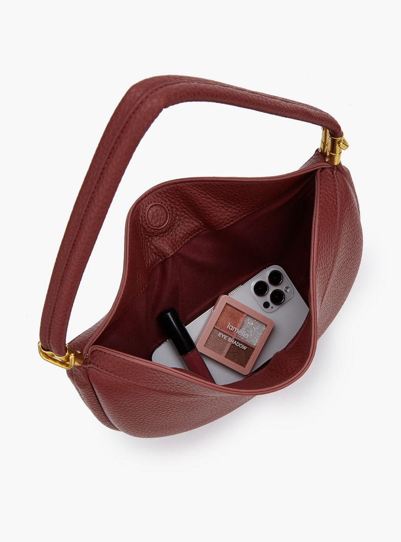 شنطة كتف بارزة الملمس بقفل قلاب من سيليست-women-bagsandwallets-handbags-image-7