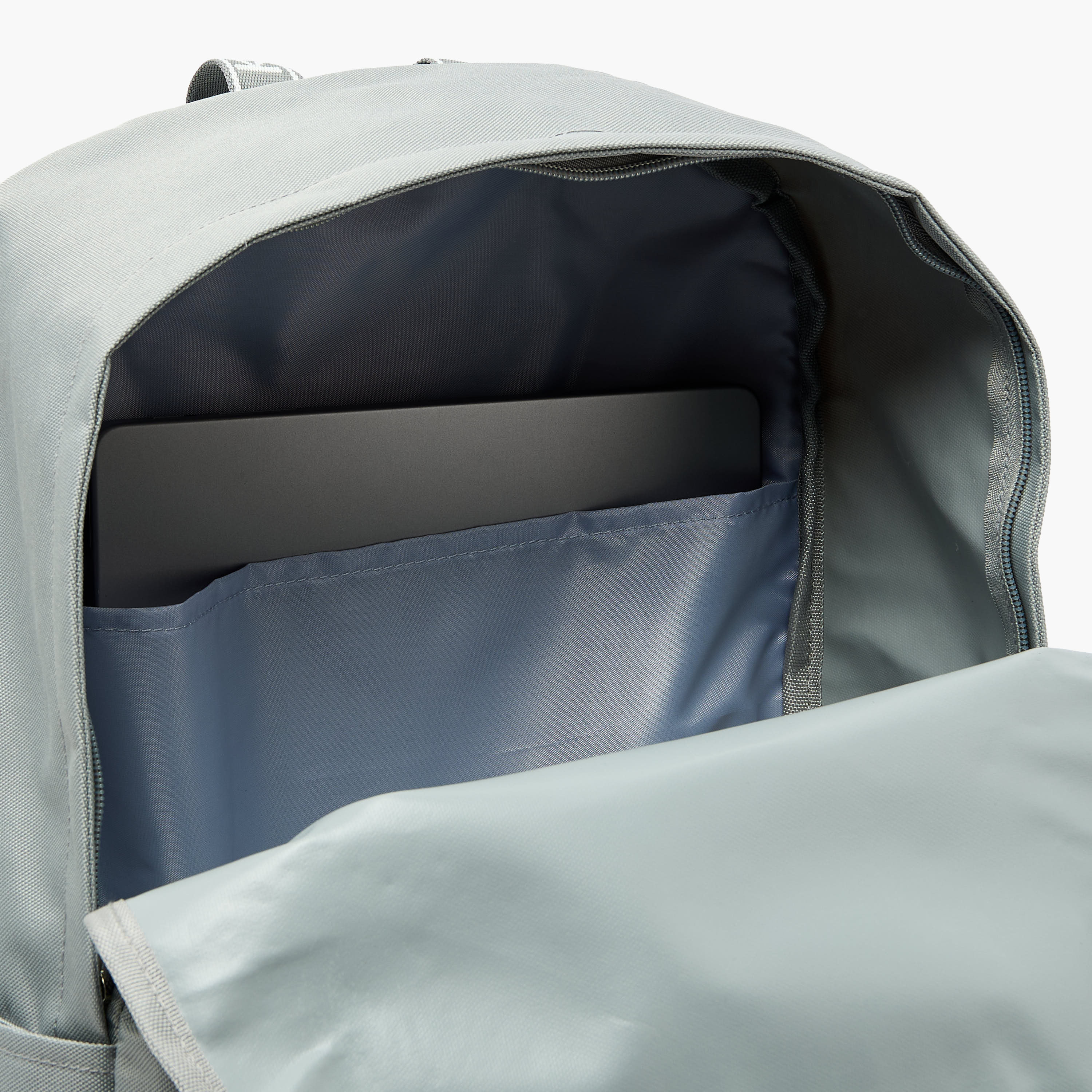 شنطة ظهر بحمالات قابلة للتعديل وطبعات شعار للأطفال من 8-13 سنة من كابا-boys-accessories-bagsandbackpacks-image-5