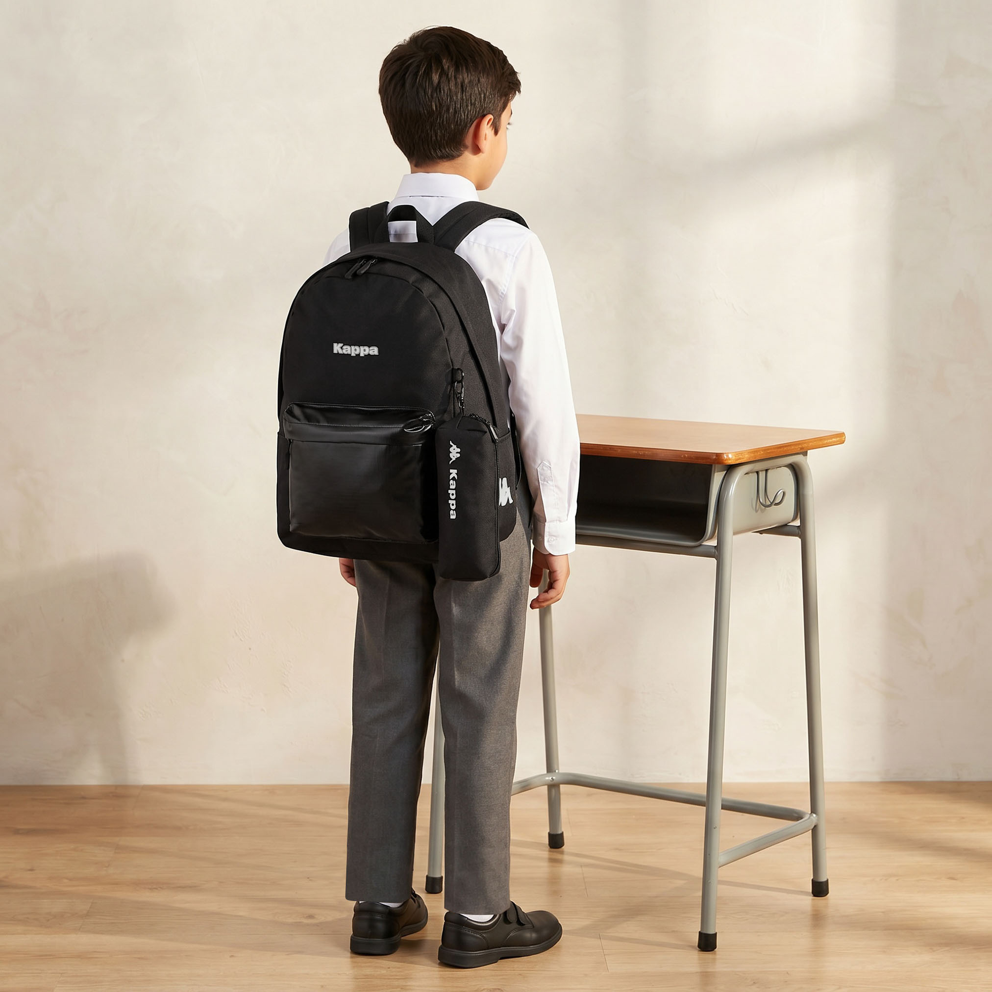 شنطة ظهر مدرسية سادة مع مقلمة للبنات بعمر 8-13 سنة من كابا - 17 بوصة-school-bagsandbackpacks-backpacks-image-3