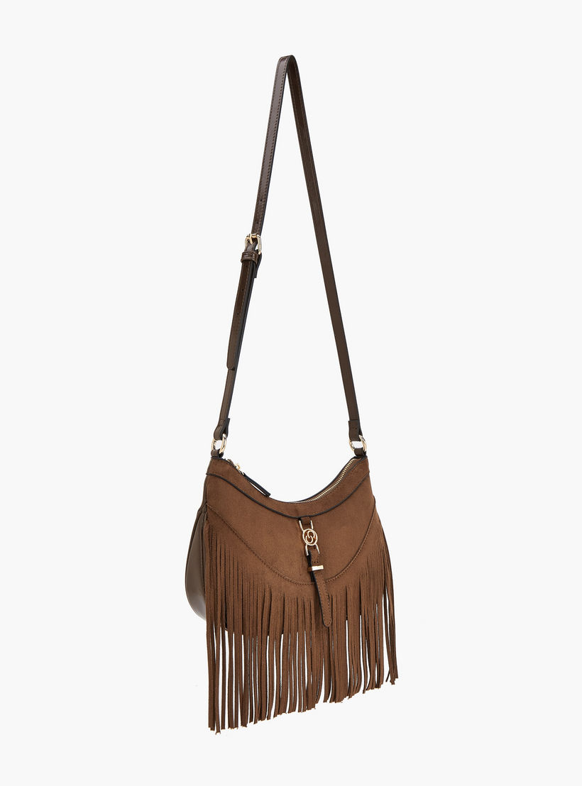 شنطة كتف من الشامواه بتفاصيل شُرّابات من سيليست-women-bagsandwallets-handbags-image-2