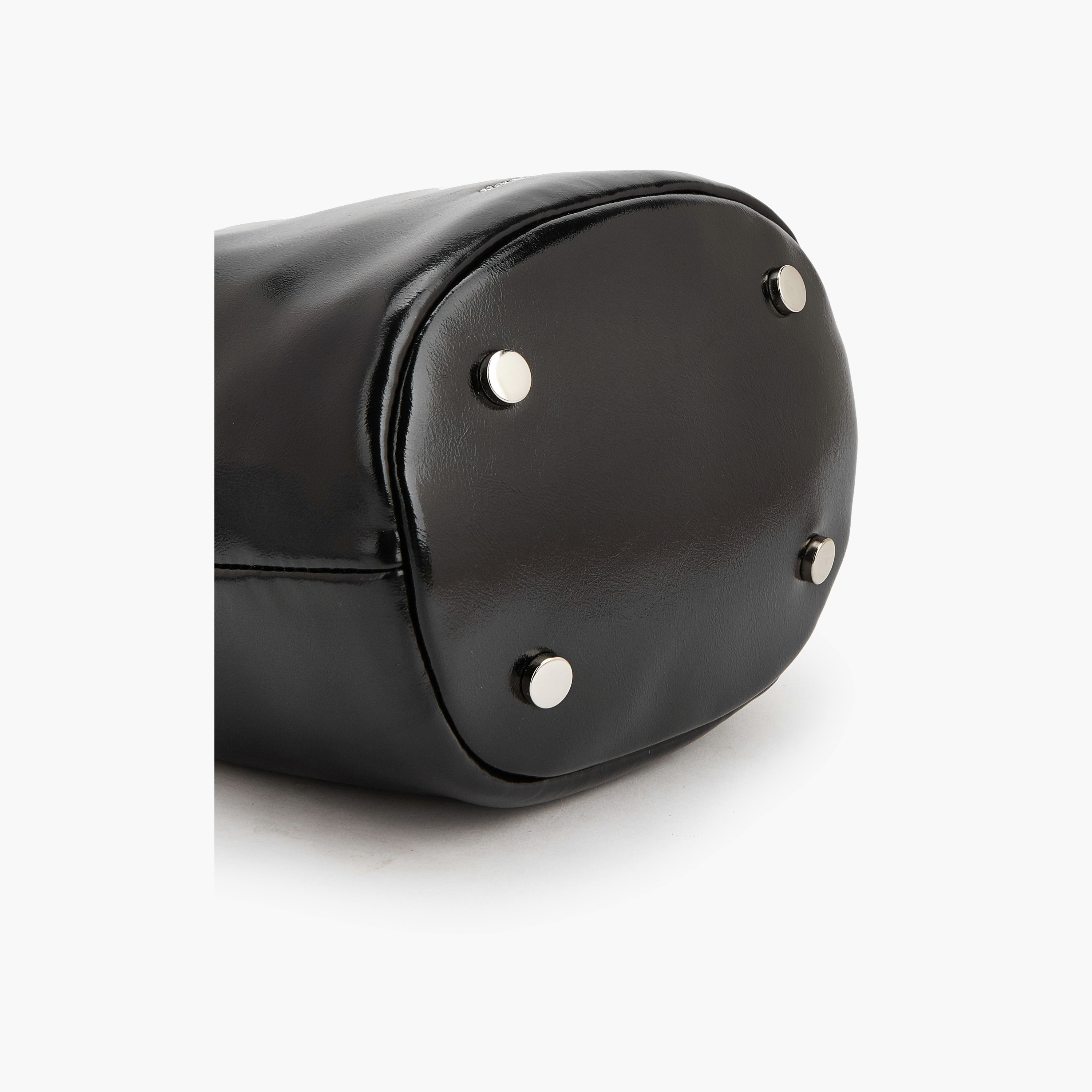 شنطة دلو برباط ومقبض سلسلة من سيليست-women-bagsandwallets-handbags-image-6