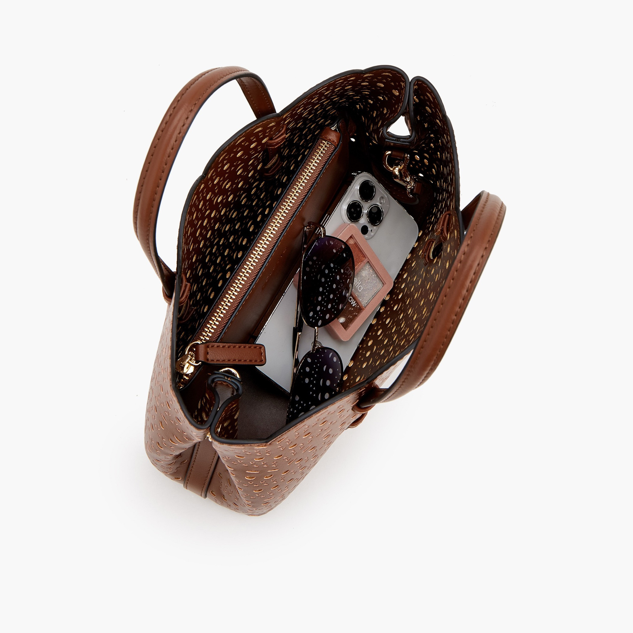 شنطة توت بقص ليزر ومحفظة من سيليست-women-bagsandwallets-handbags-image-7