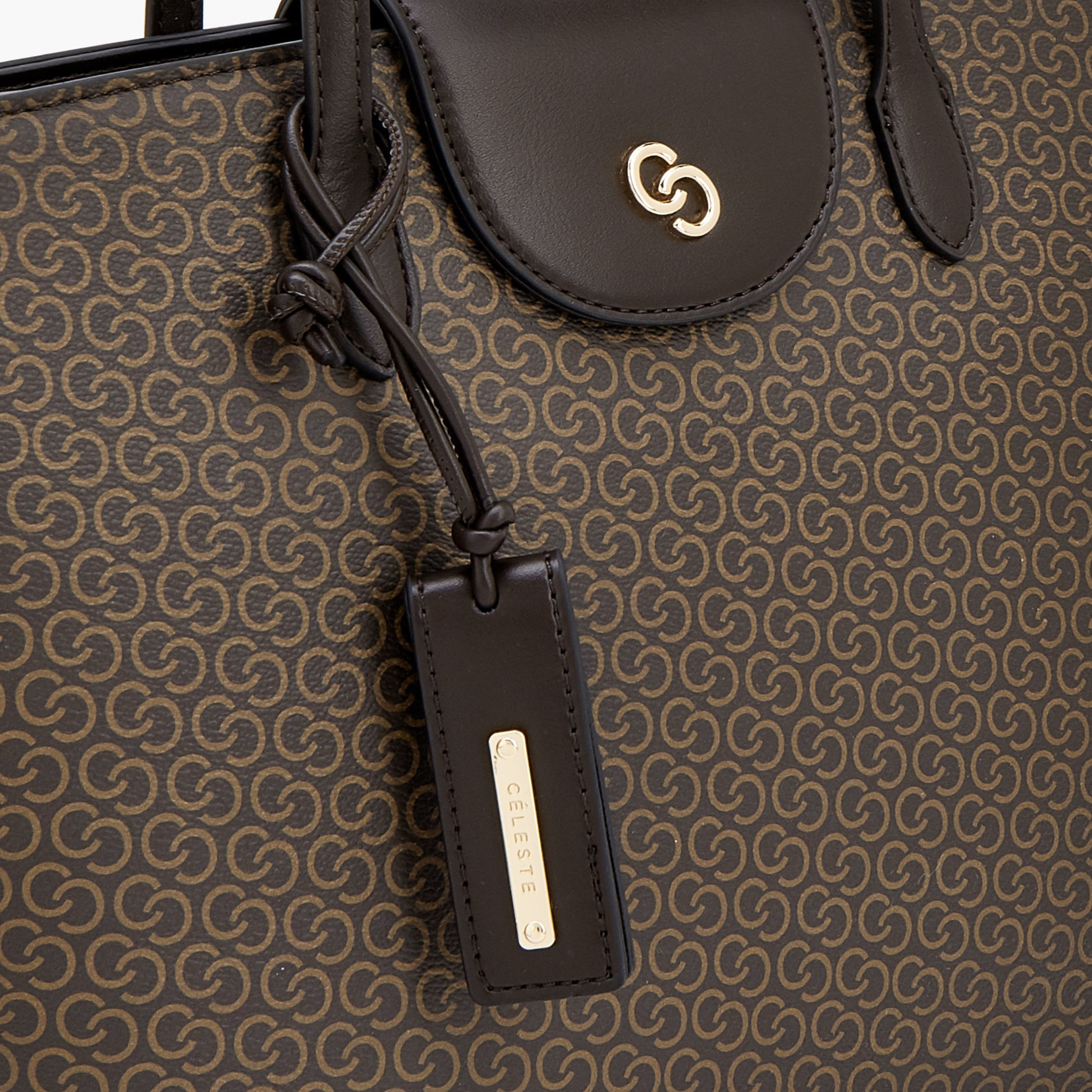 حقيبة توت بطبعات مونوجرام وسحاب إغلاق من سيليست-women-bagsandwallets-handbags-image-3
