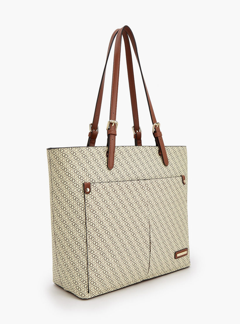 شنطة توتي بأحزمة مزدوجة وسحاب إغلاق وطبعات مونوجرام من سيليست-women-bagsandwallets-handbags-image-2