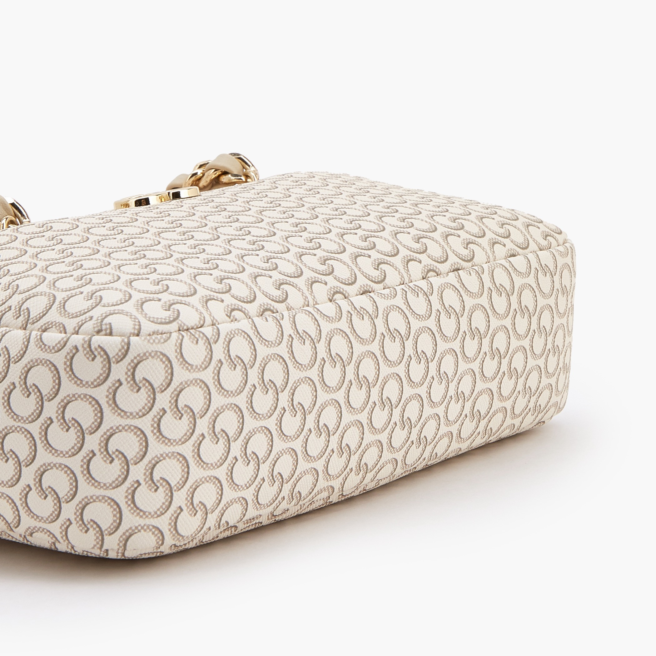 شنطة كروس بودي بحزام سلسلة وطبعات مونوجرام من سيليست-women-bagsandwallets-handbags-image-6