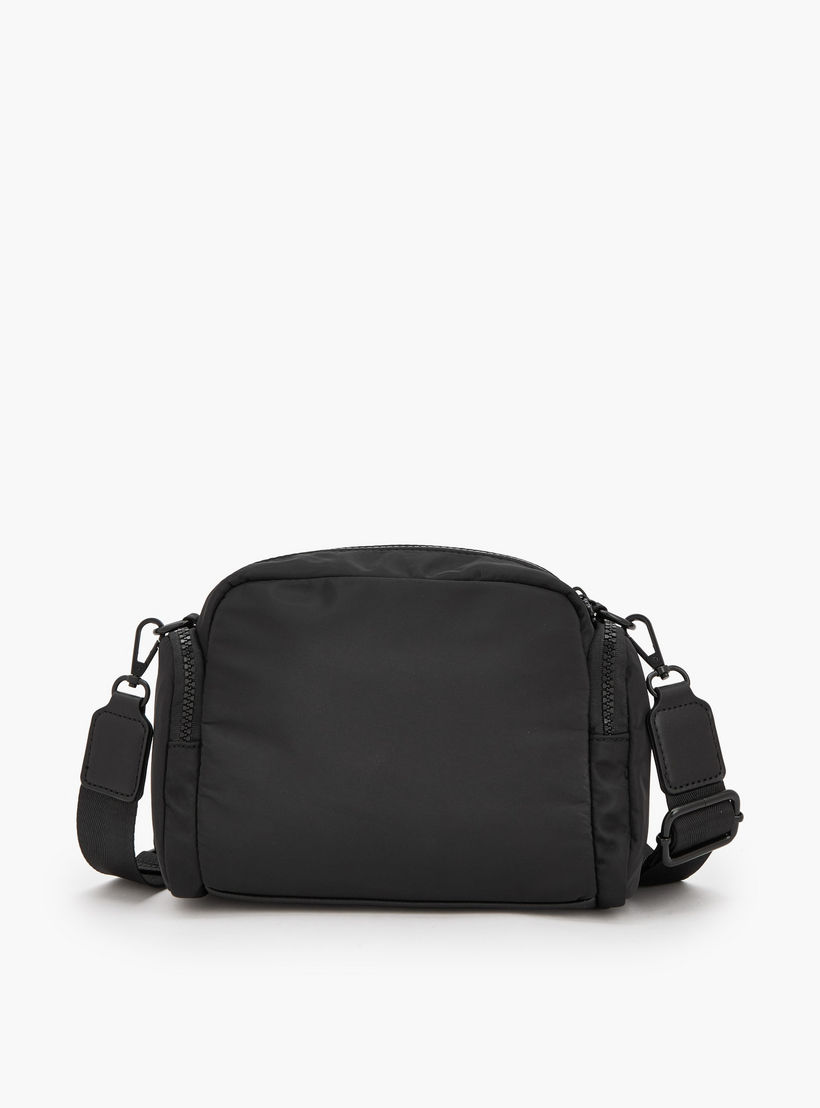 شنطة كروس بودي سادة بجيب أمامي عملي من ميسي-women-bagsandwallets-handbags-image-4