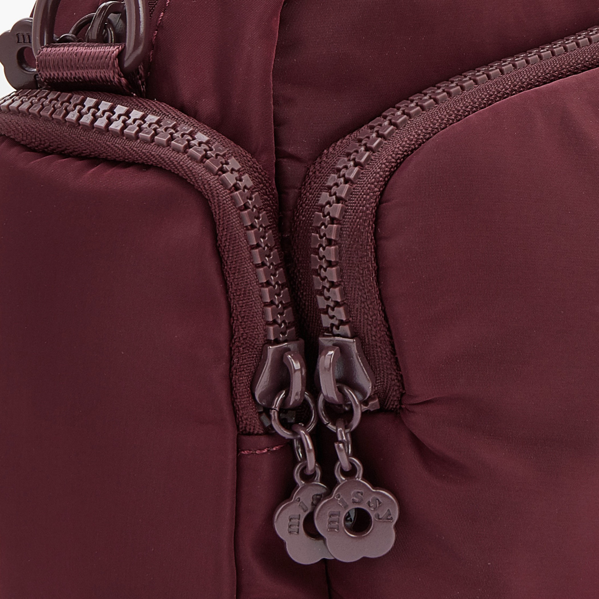 شنطة كروس بودي سادة بجيب أمامي عملي من ميسي-women-bagsandwallets-handbags-image-6